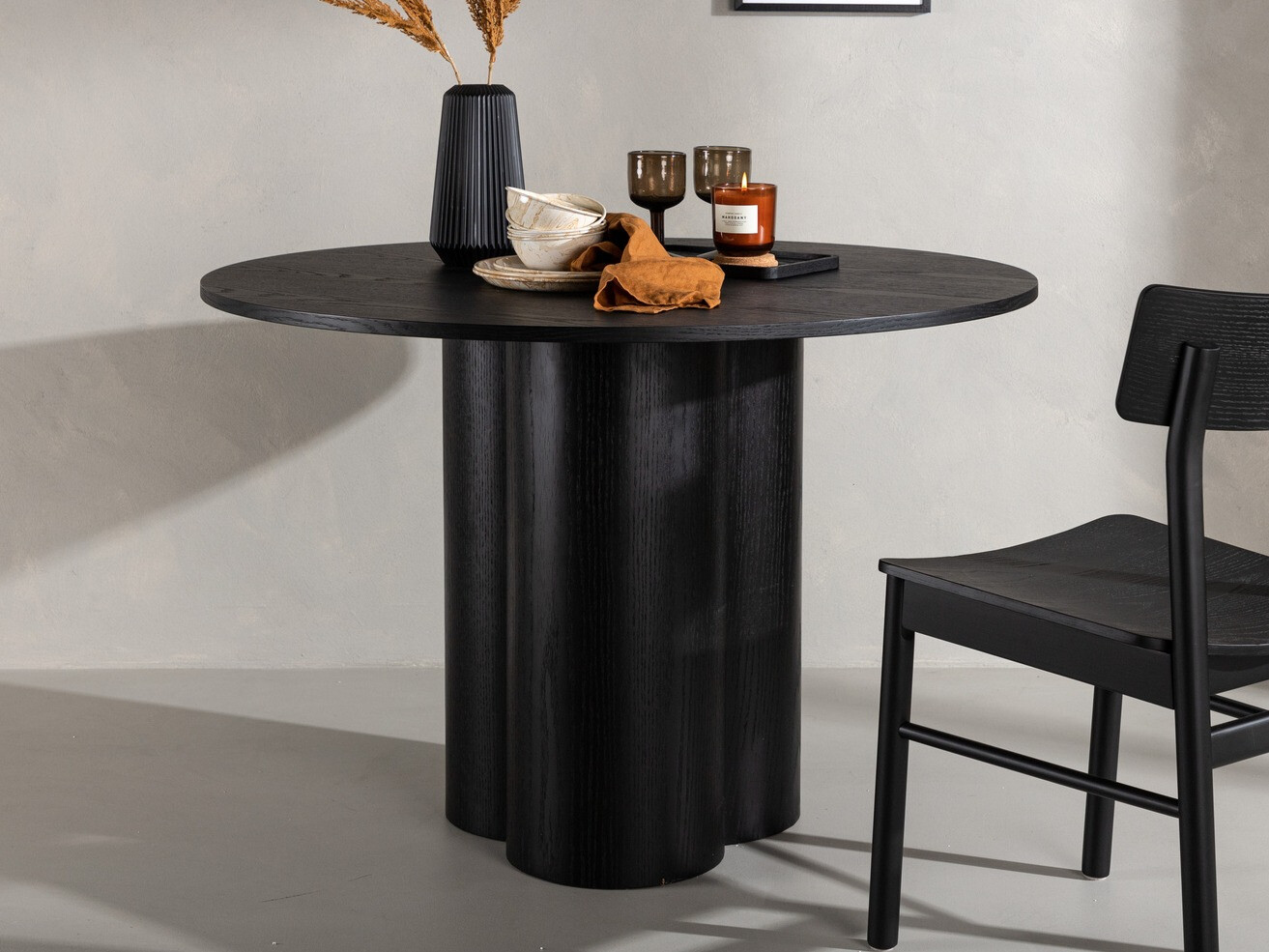 Stalas Dallas 3195 (Juoda)