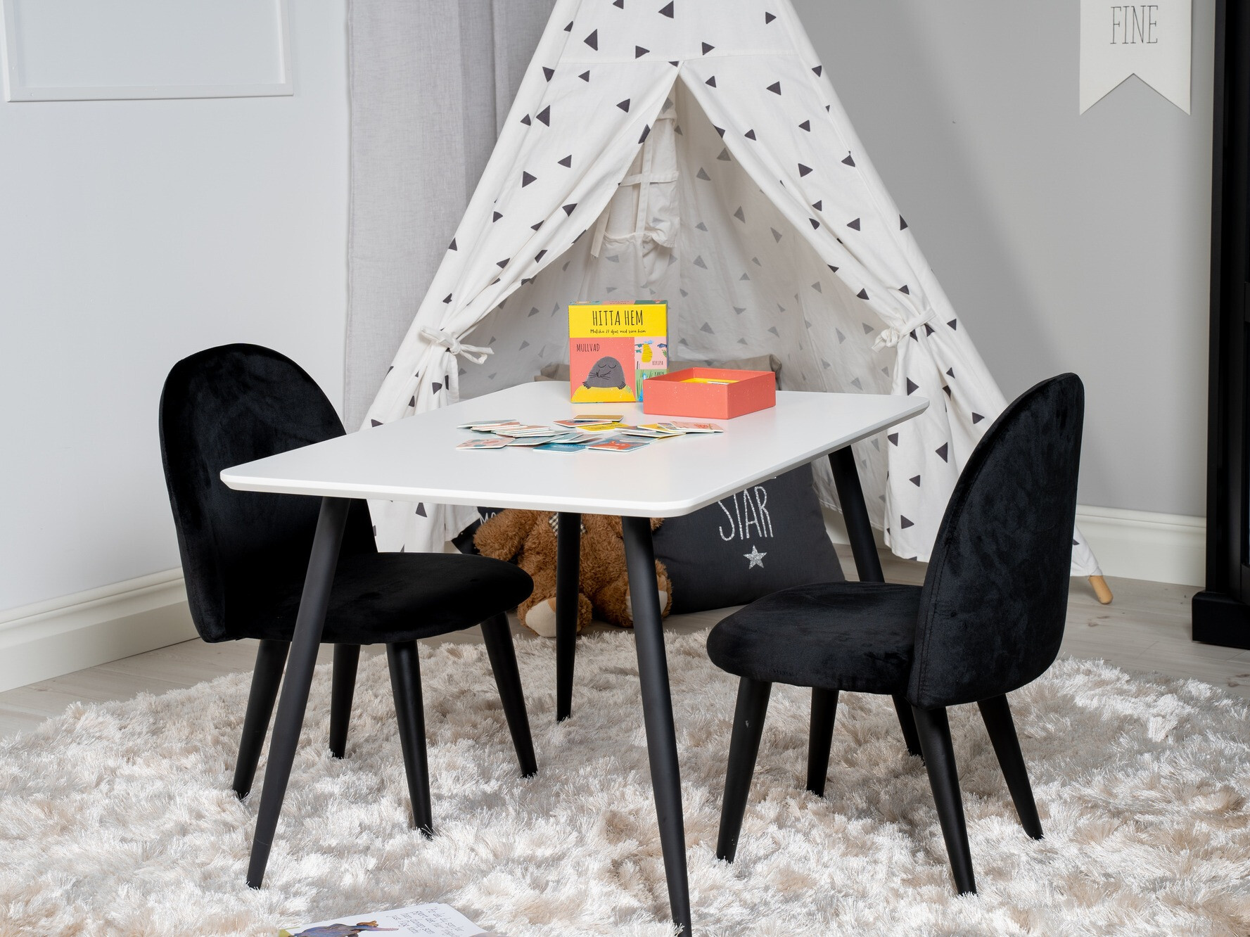 Vaikiška kėdė Dallas 165 (Juoda)