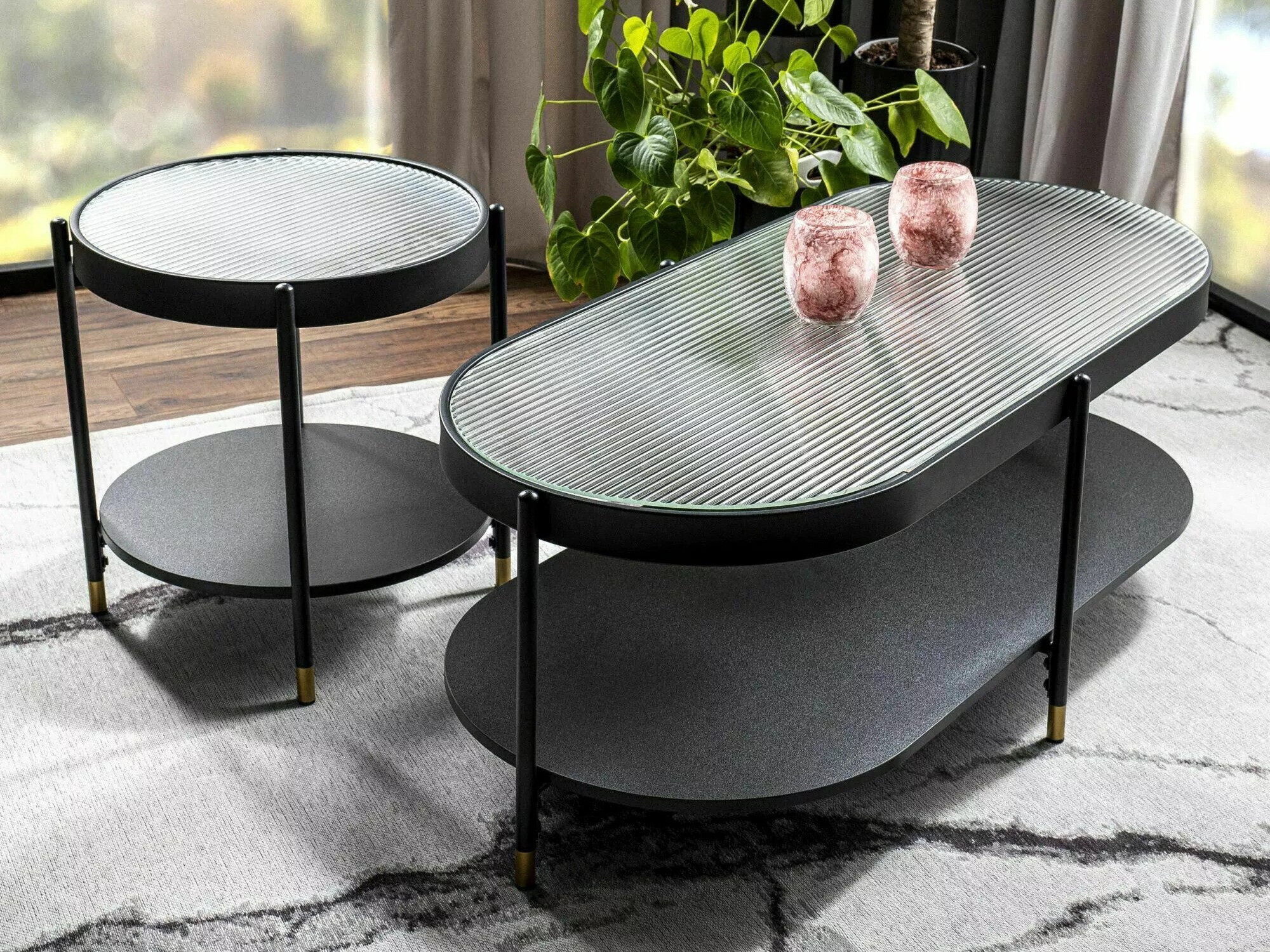 Šoninis staliukas Detroit 421