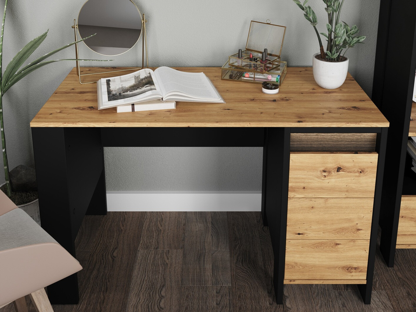 Darbo stalas Lomsevu 116