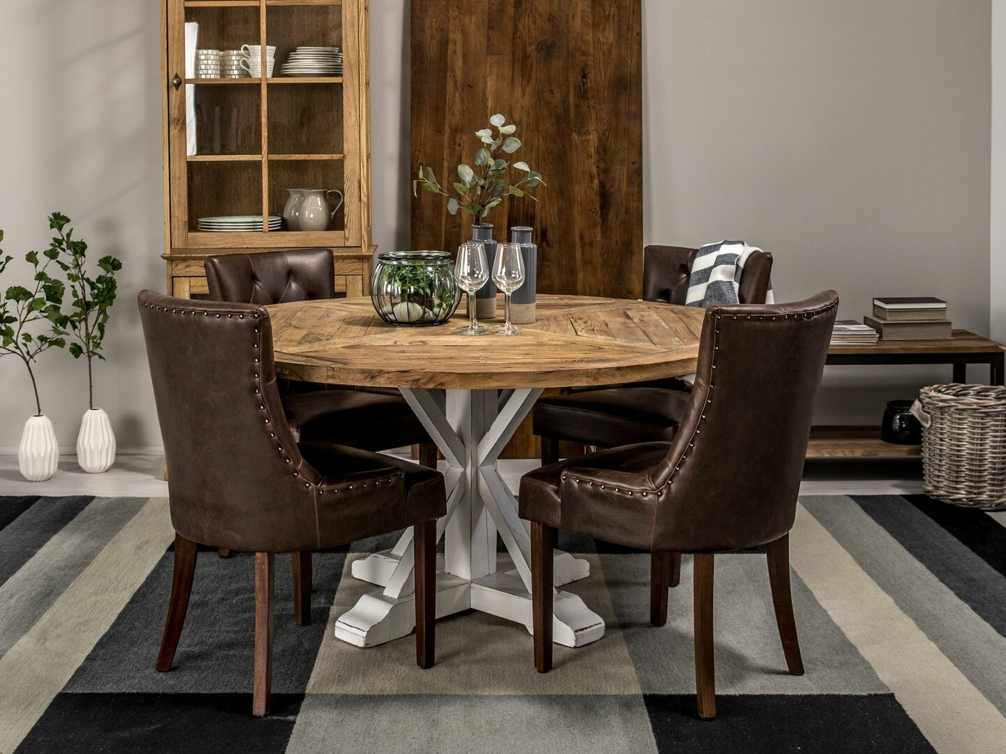 Valgomojo komplektas Manor House 183 (Ruda)