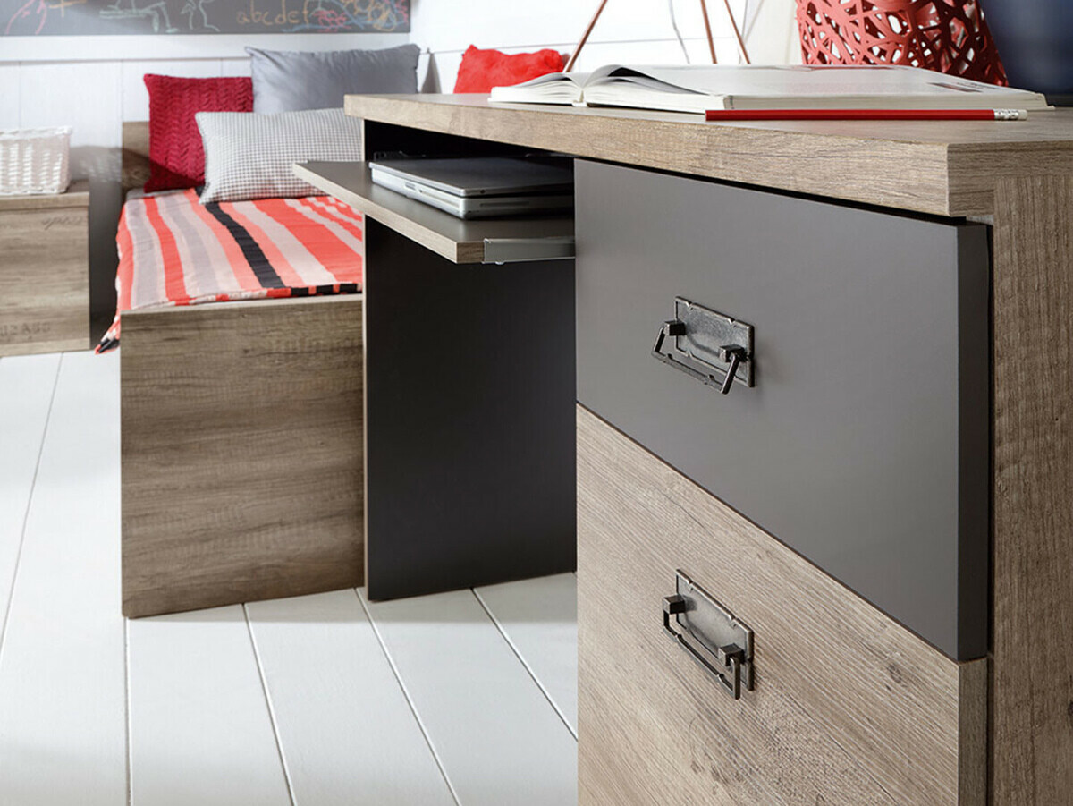 Darbo stalas Odeveni 104