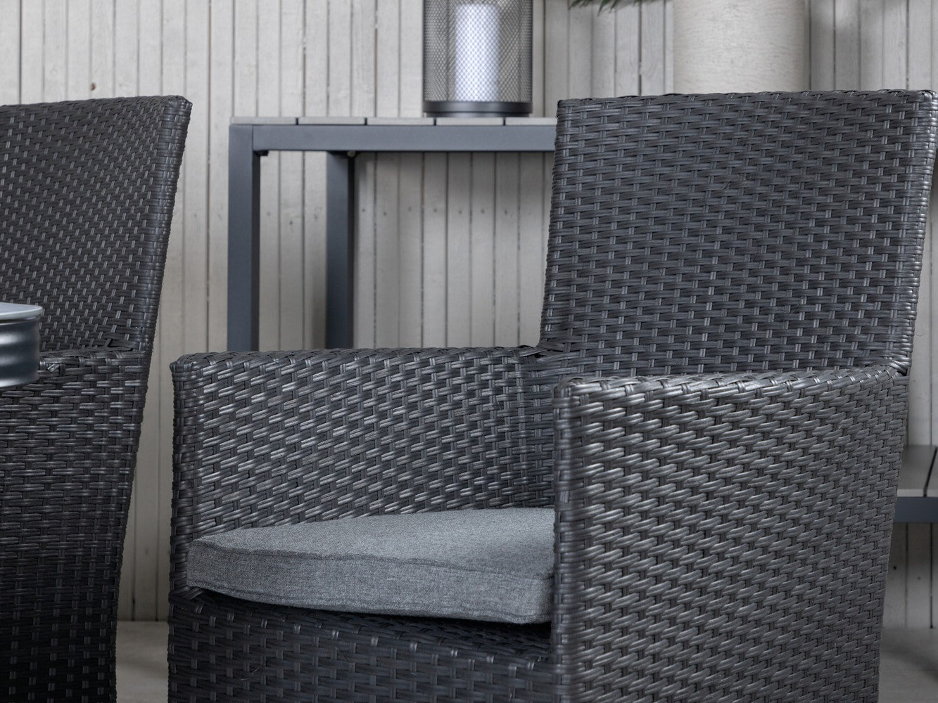 Stalo ir kėdžių komplektas Dallas 2987 (Juoda + Pilka)