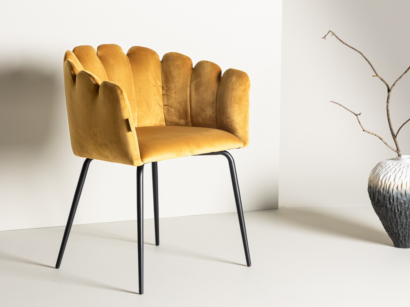 Kėdė Dallas 134 (Geltona + Juoda)