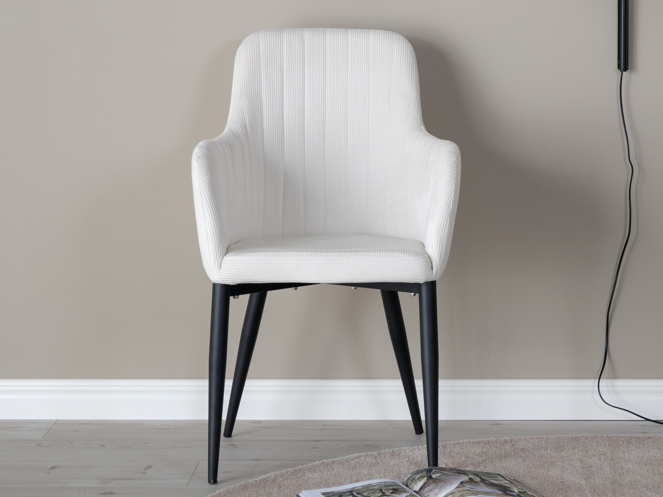 Kėdė Dallas 155 (Smėlinė + Juoda)