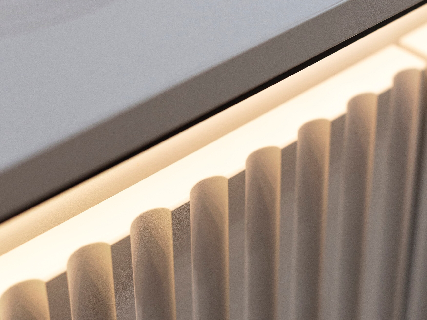 TV staliukas Fernolu 105 (Pilka + Juoda)