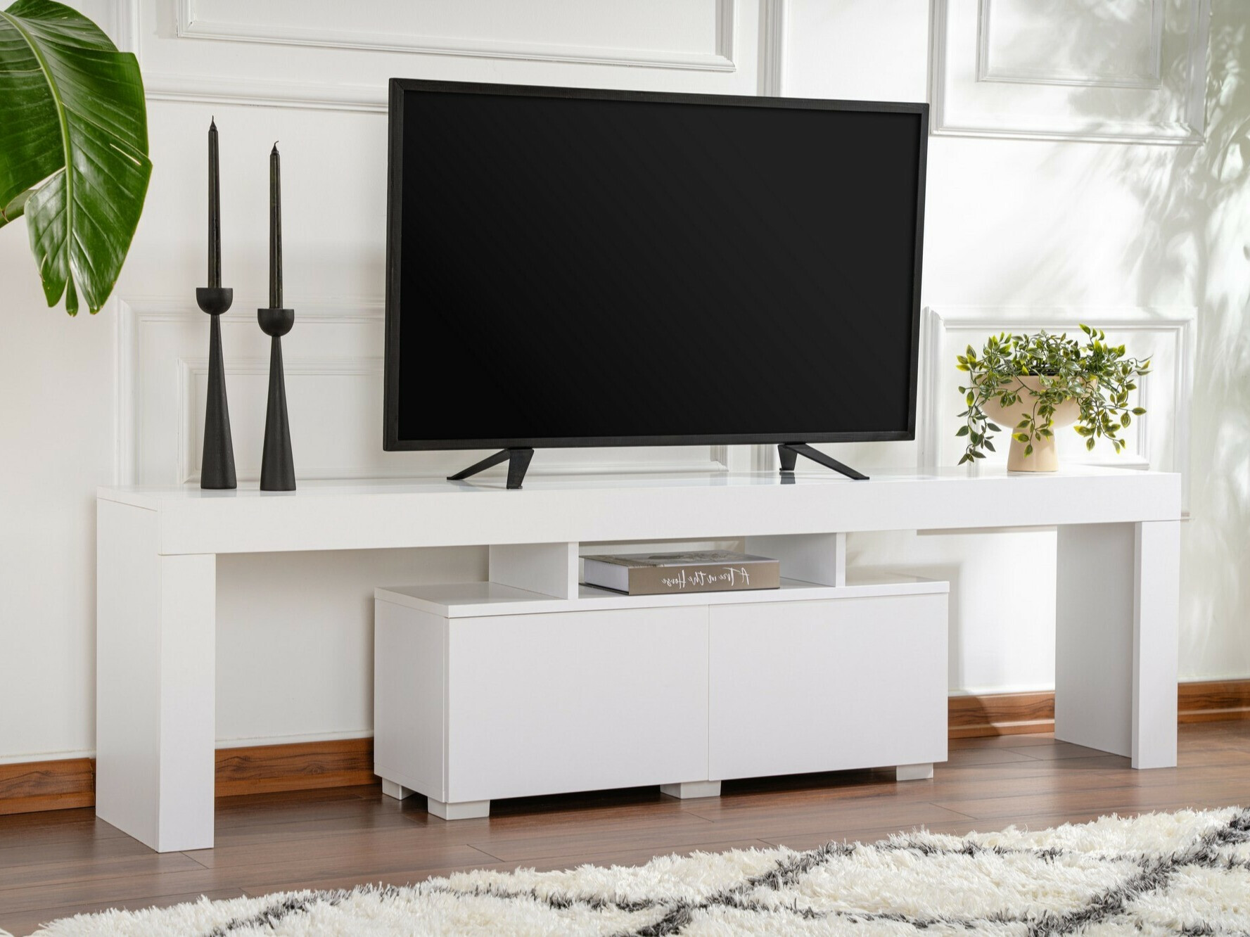 TV staliukas Novato 108 (Balta)