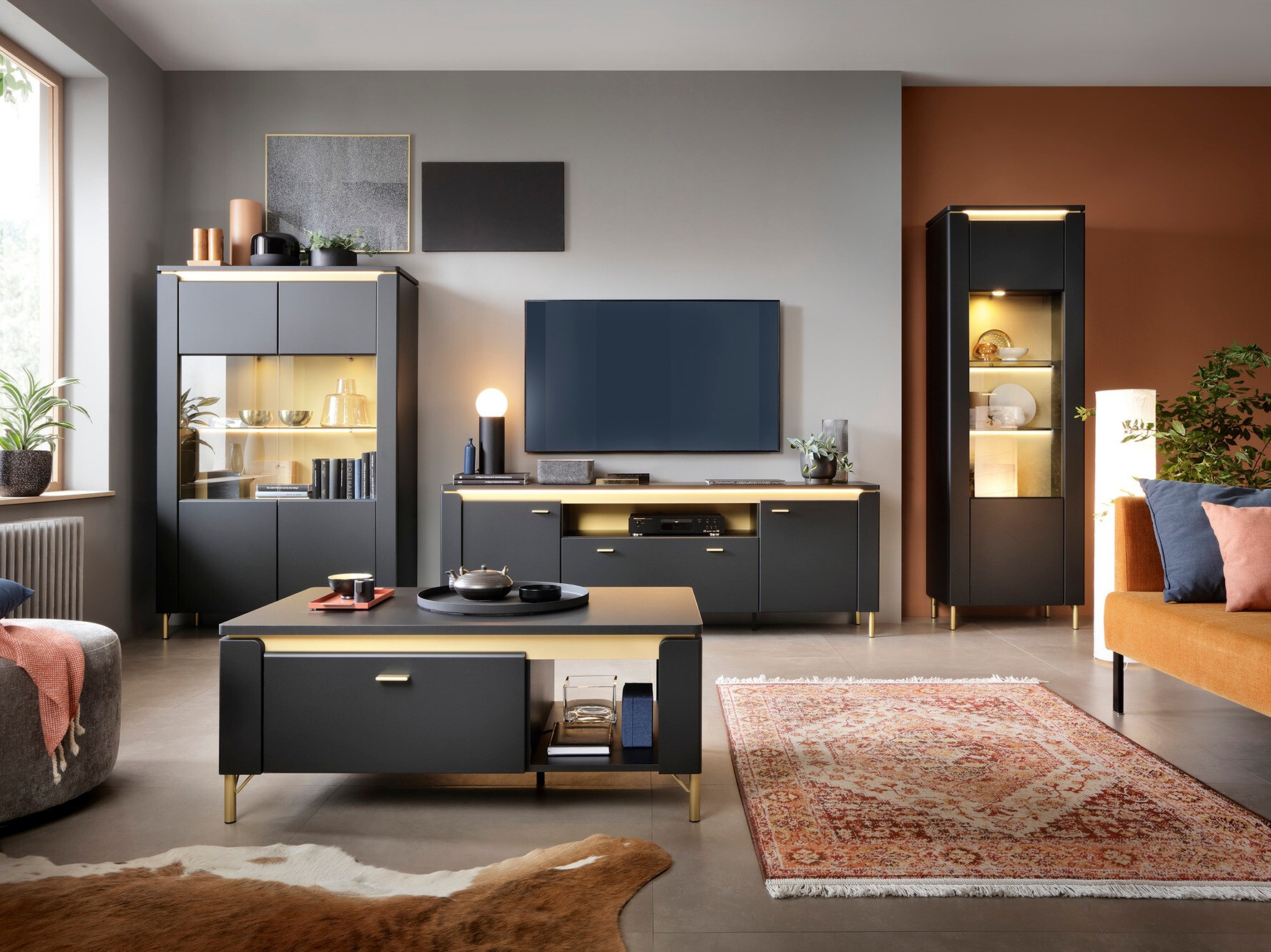 TV staliukas Sorliru 100