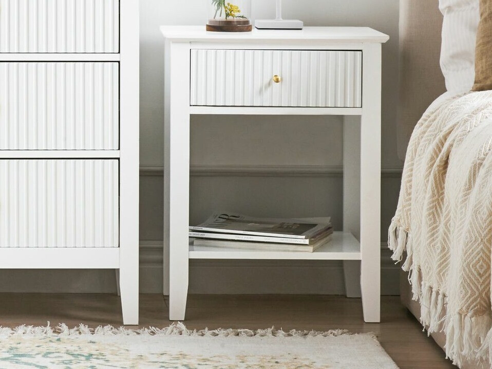 Naktinis staliukas Romloru 101