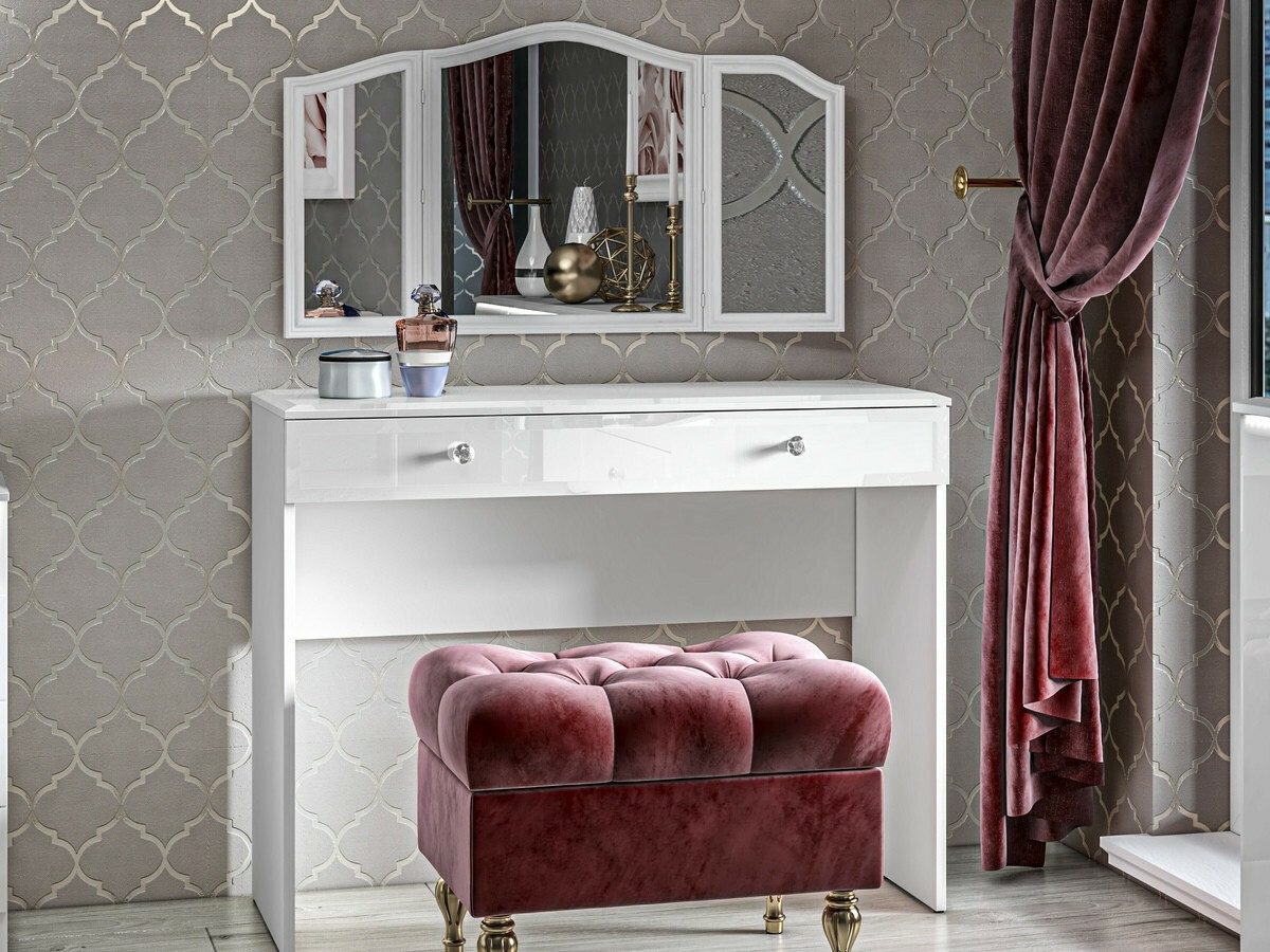 Konsolė Romlevo 104