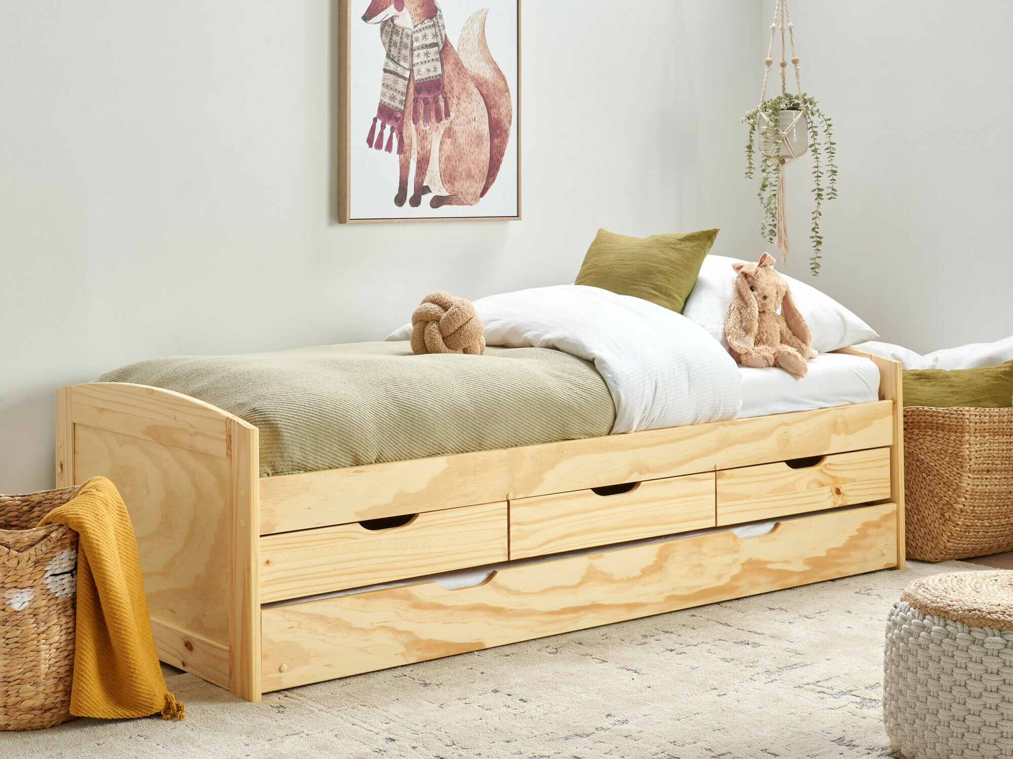 Lova Berwyn 2246 (Šviesus medis)