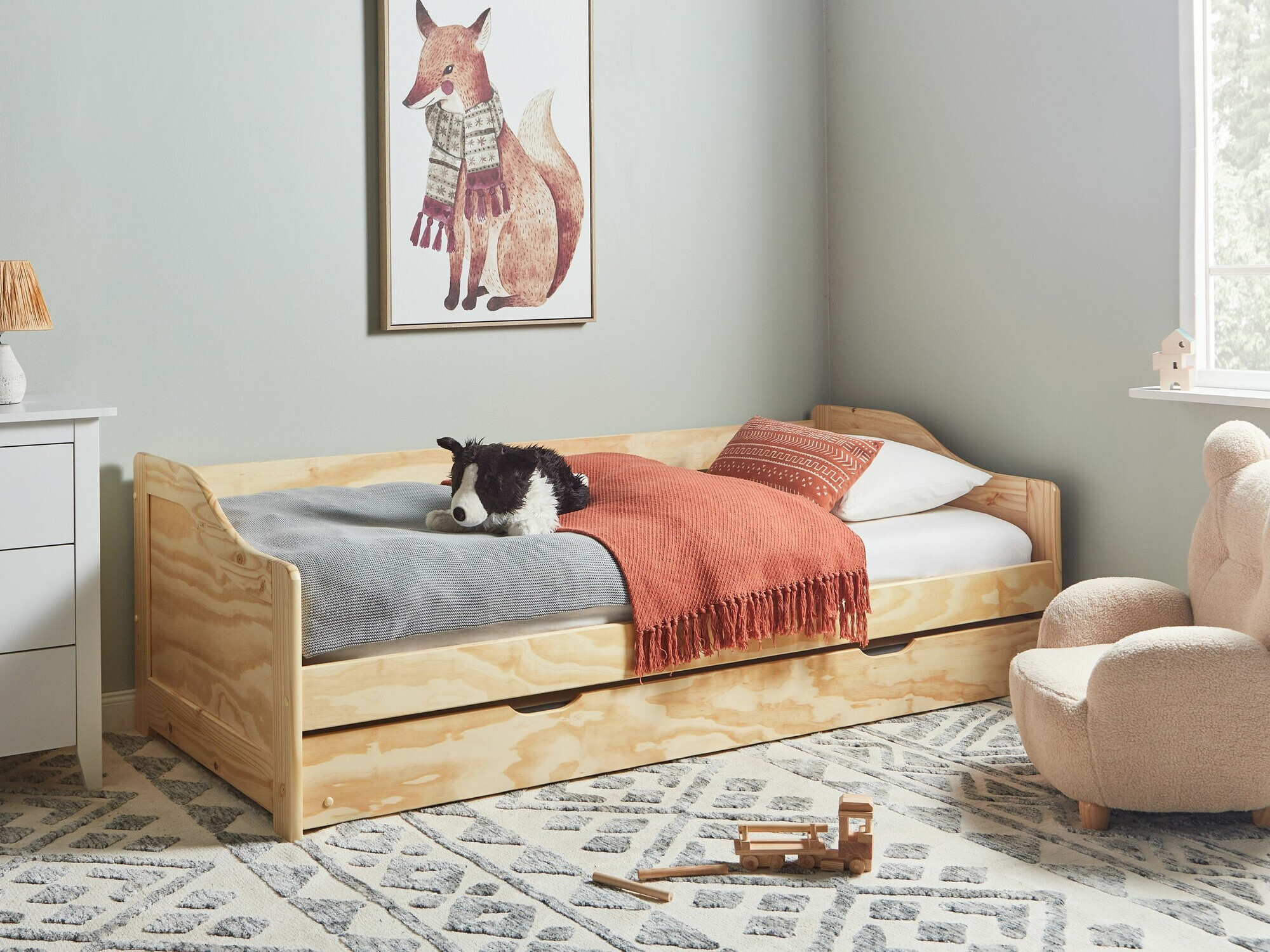 Lova Berwyn 2269 (Šviesus medis)