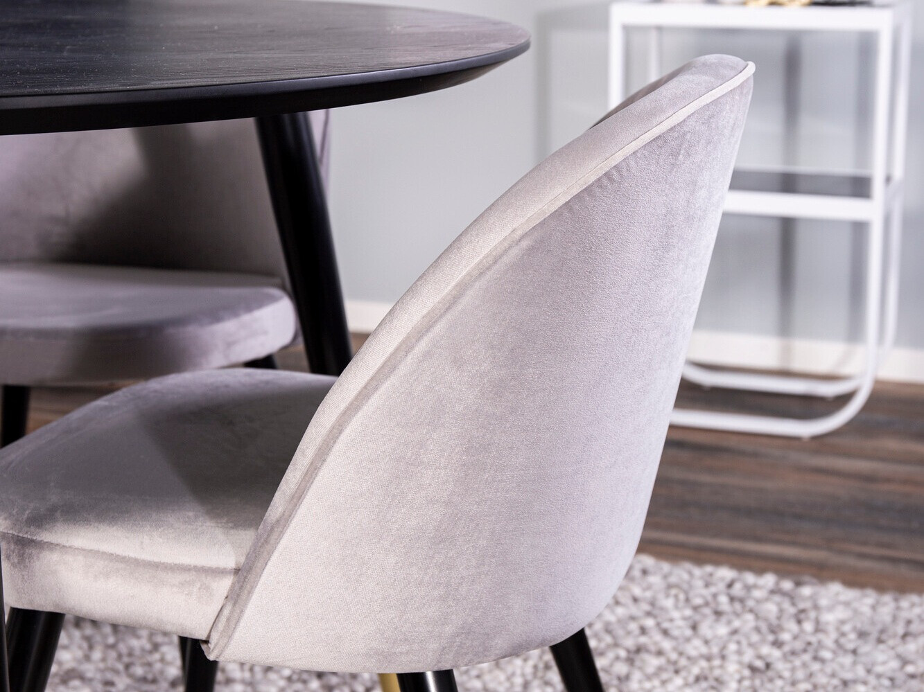 Valgomojo komplektas Dallas 3331 (Pilka)