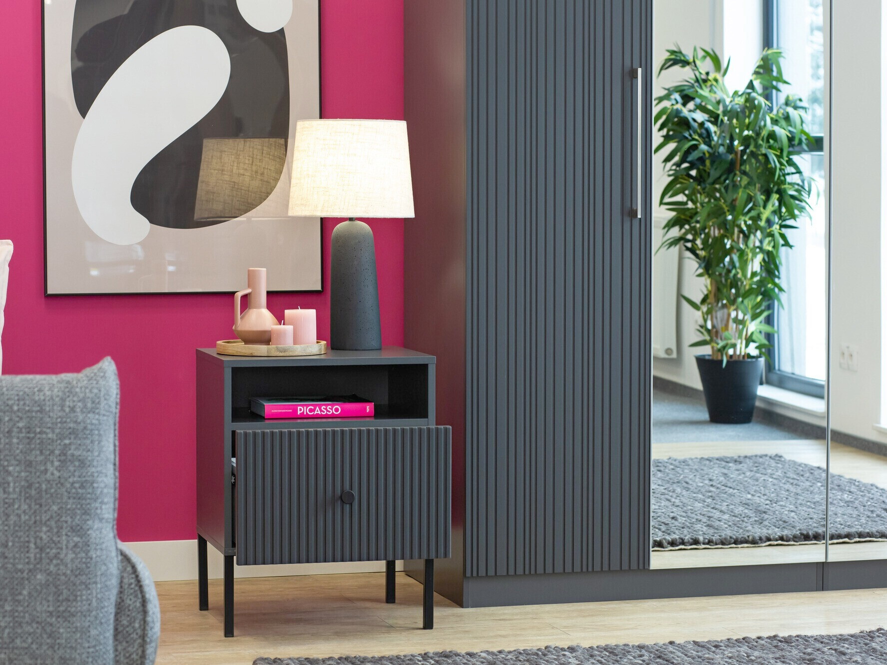 Naktinis staliukas Etliva 106 (Antracitas)