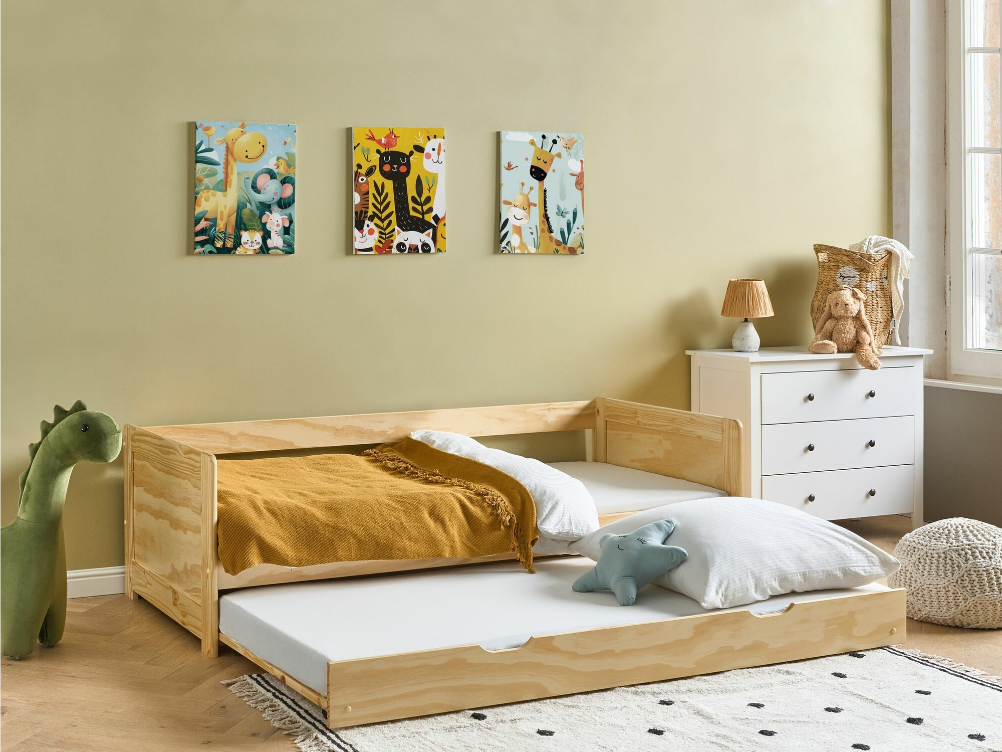 Lova Berwyn 2301 (Šviesus medis)