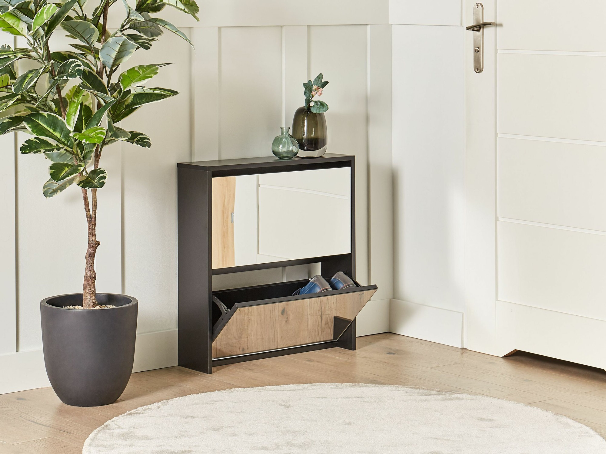 Batų dėžė Berwyn 2352 (Juoda)