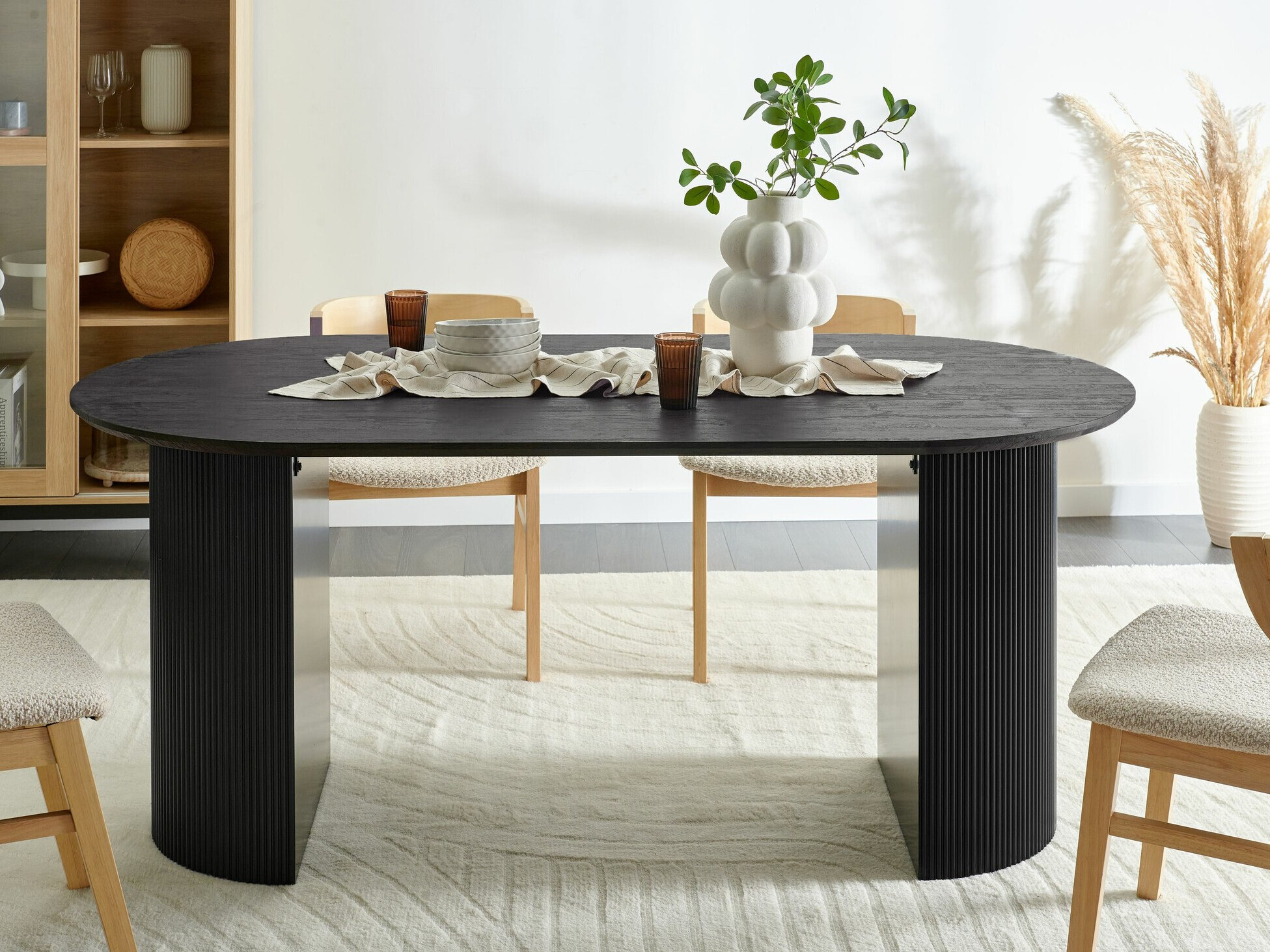 Stalas Berwyn 2361 (Juoda)