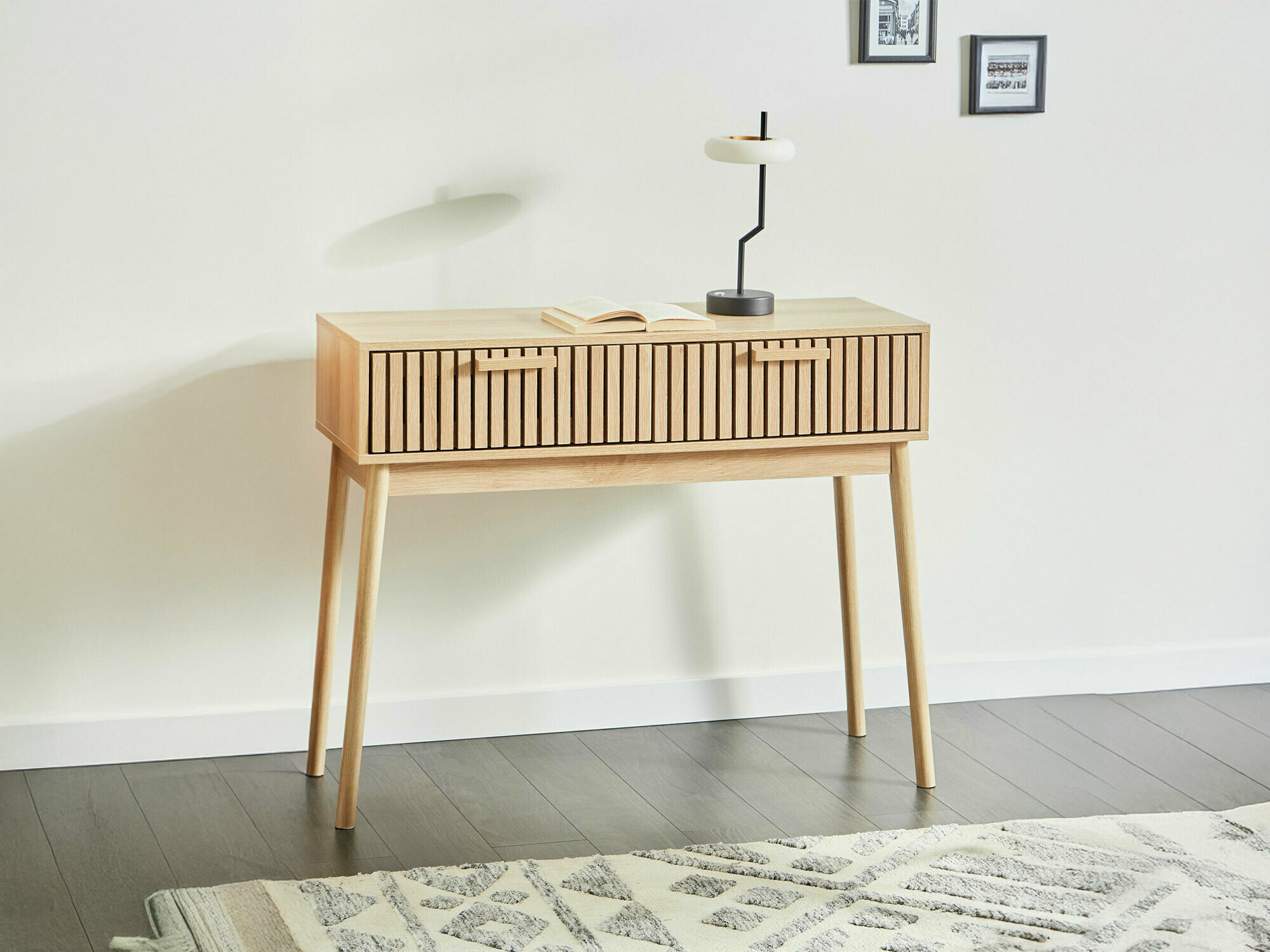 Konsolė Mirmori 105