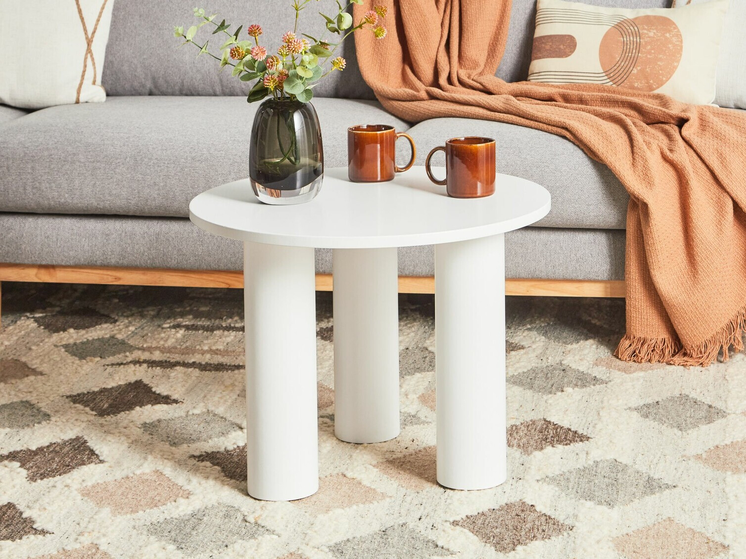 Žurnalinis staliukas Berwyn 2413 (Balta)