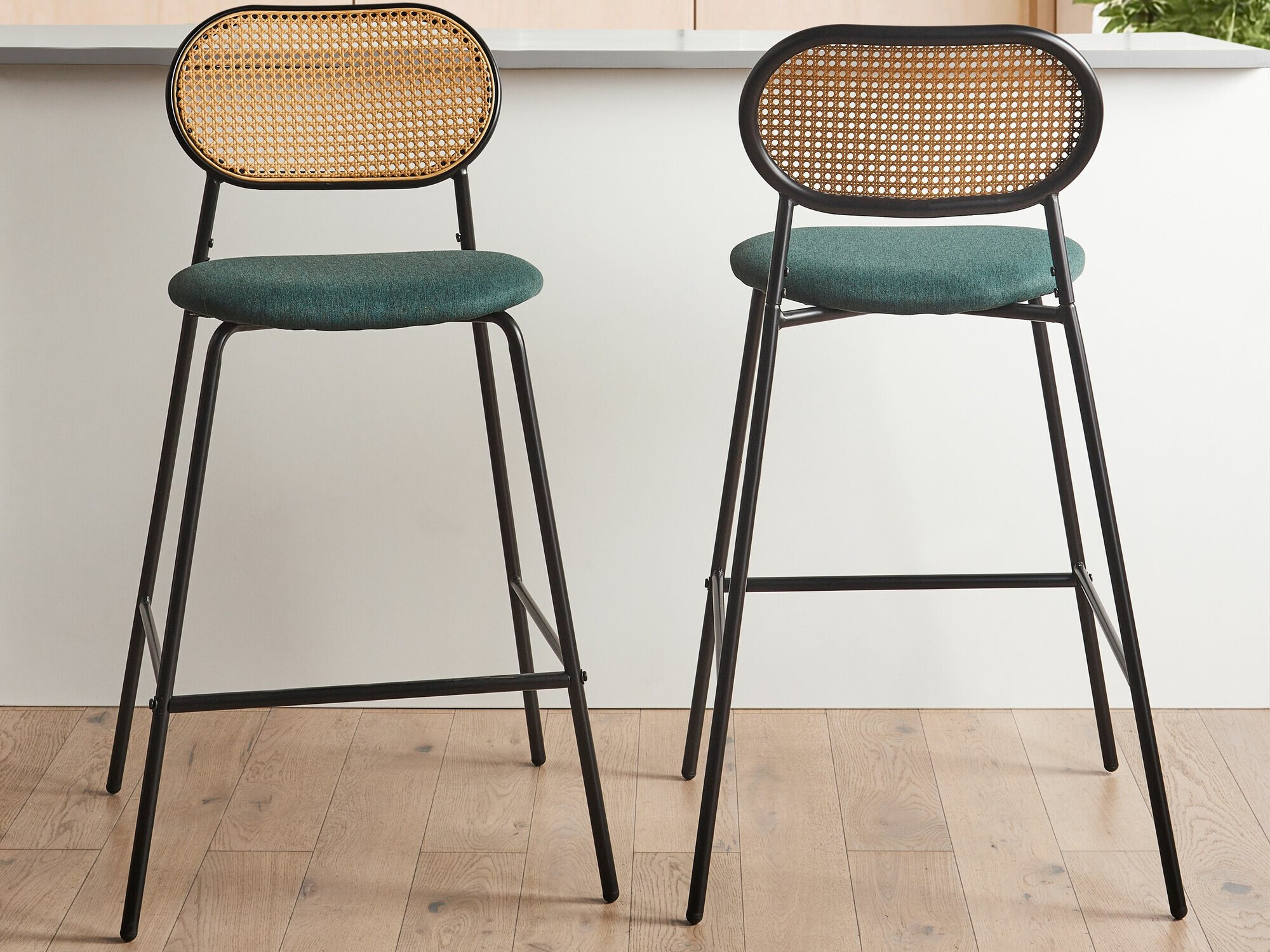 Baro kėdė Berwyn 2426 (Juoda)