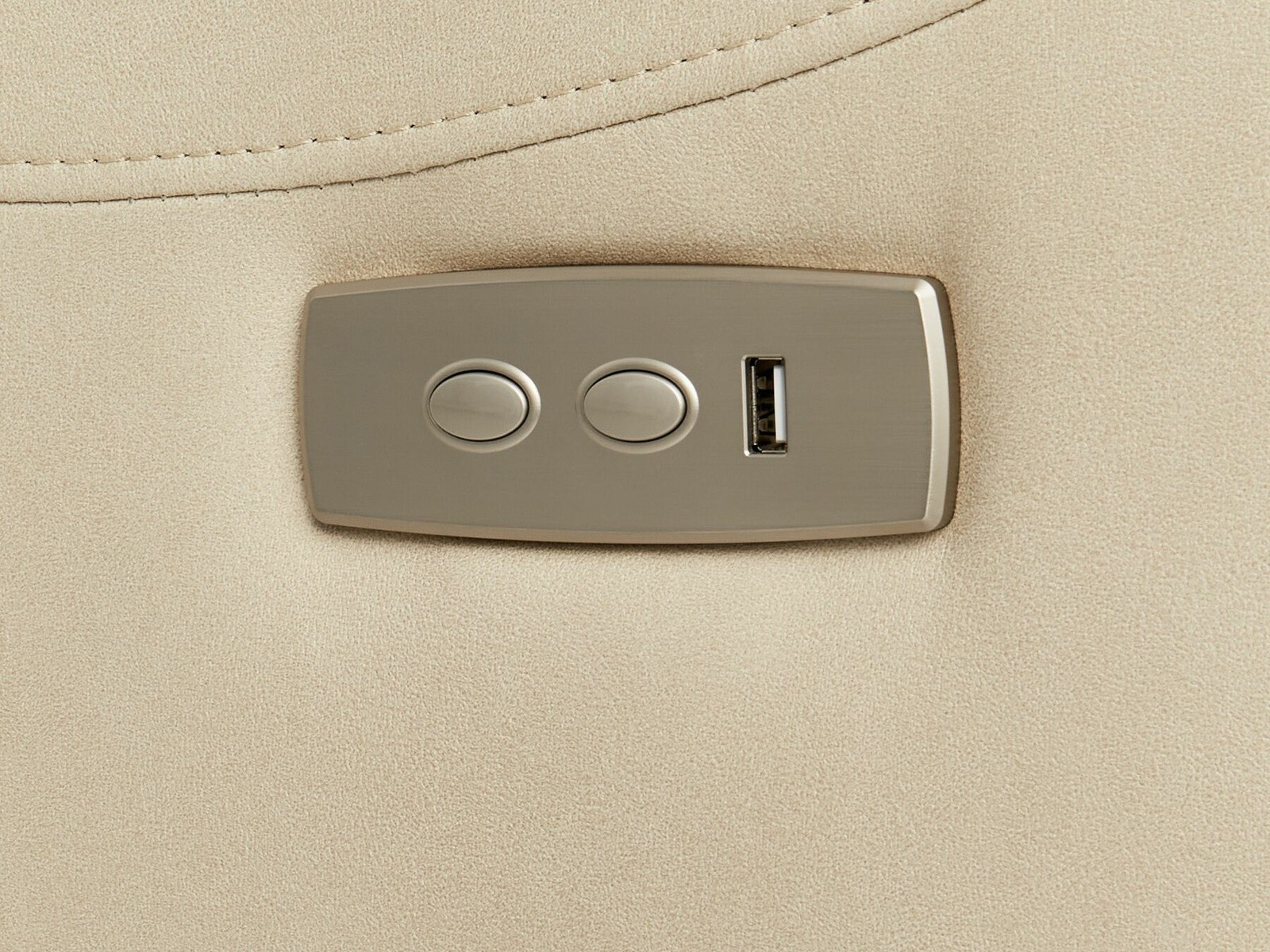 Fotelis reglaineris Berwyn 2444 (Kreminė)