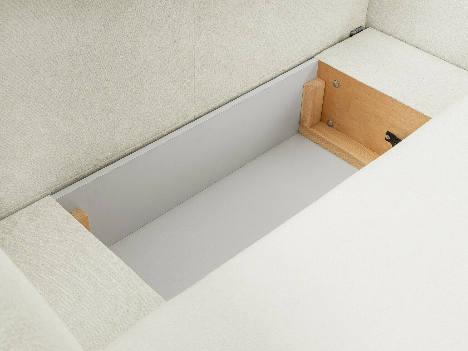 Minkštas kampas Kingston 140 (Siruco 60)