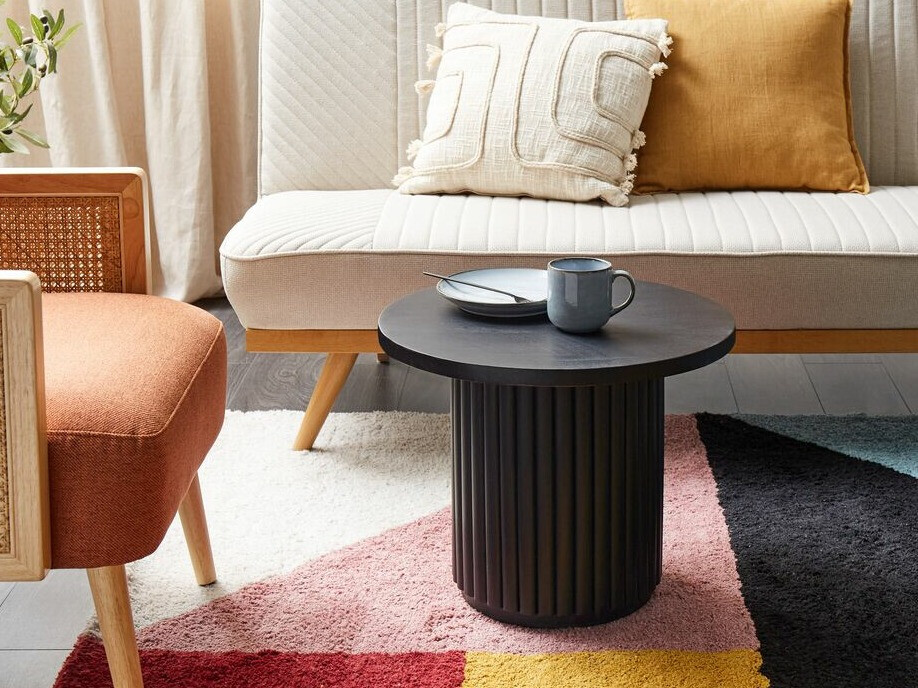 Žurnalinis staliukas Berwyn 2509 (Juoda)