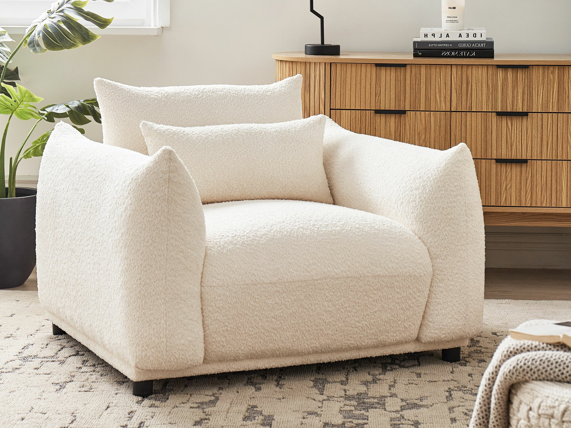 Fotelis Berwyn 2547 (Kreminė)