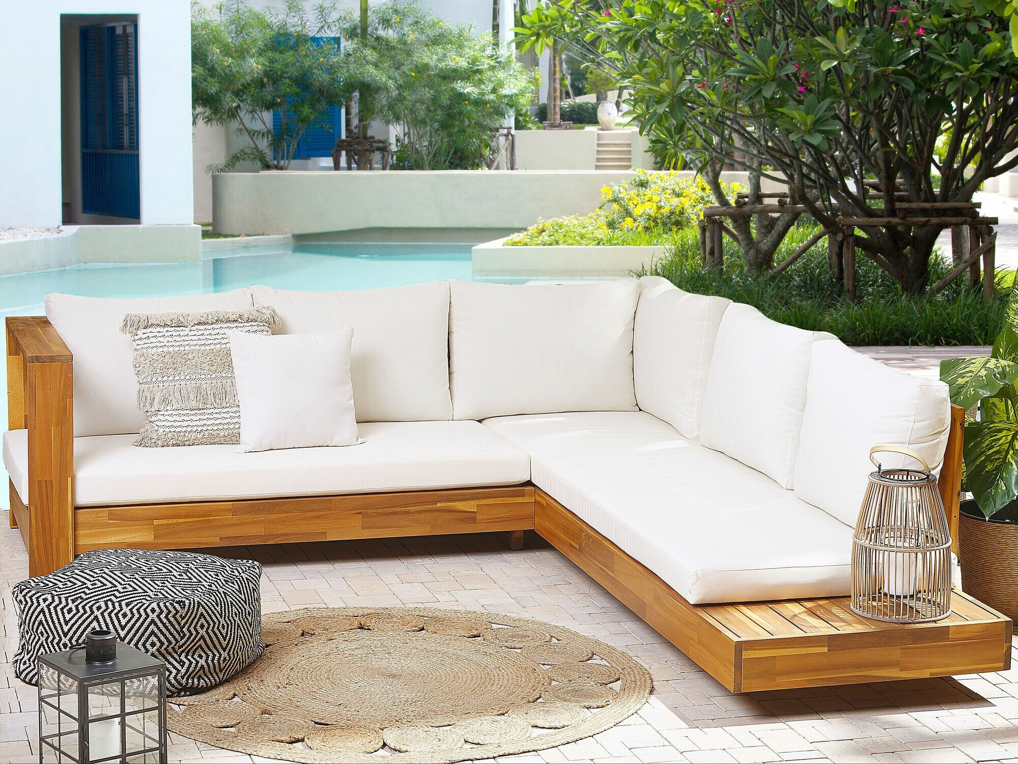 Lauko sofa Berwyn 2548 (Balta + Šviesus medis)