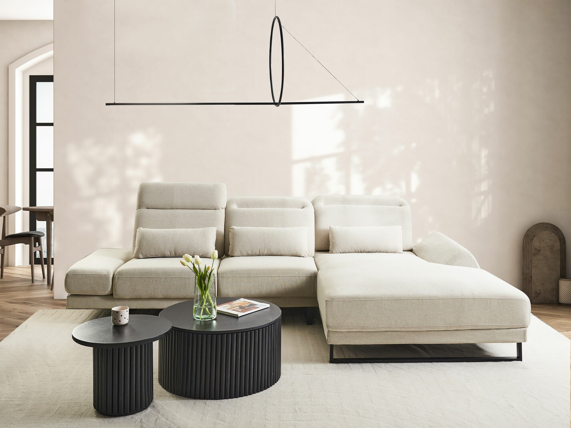 Minkštas kampas Berwyn 2552 (Smėlinė)