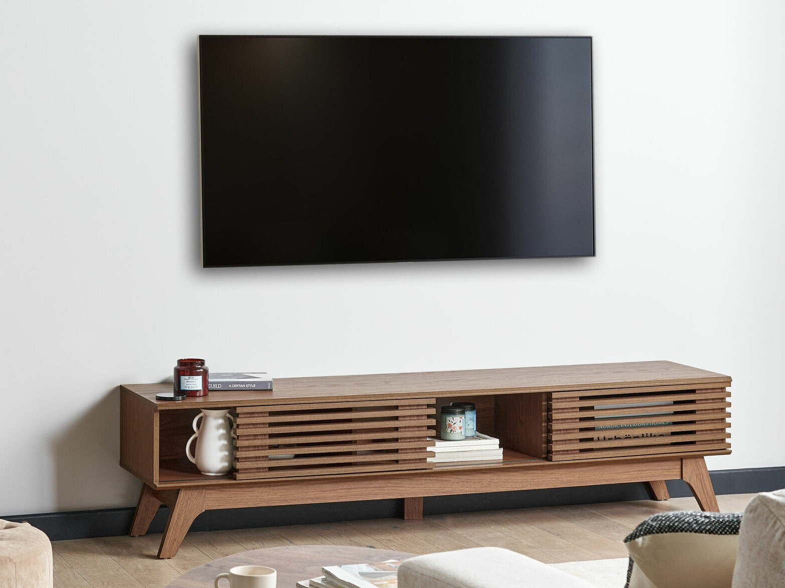 TV staliukas Berwyn 2554 (Tamsi ruda)
