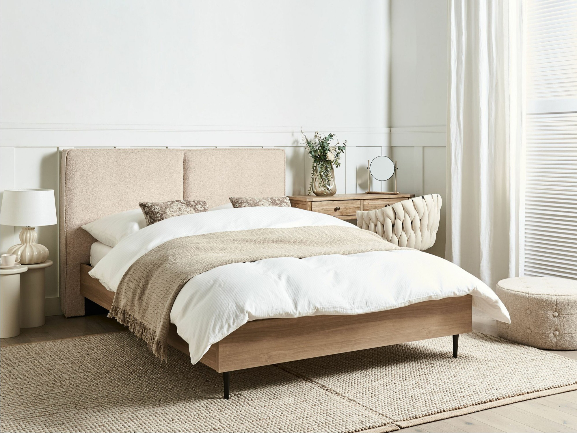 Lova Berwyn 1273 (Smėlinė + Šviesus medis)