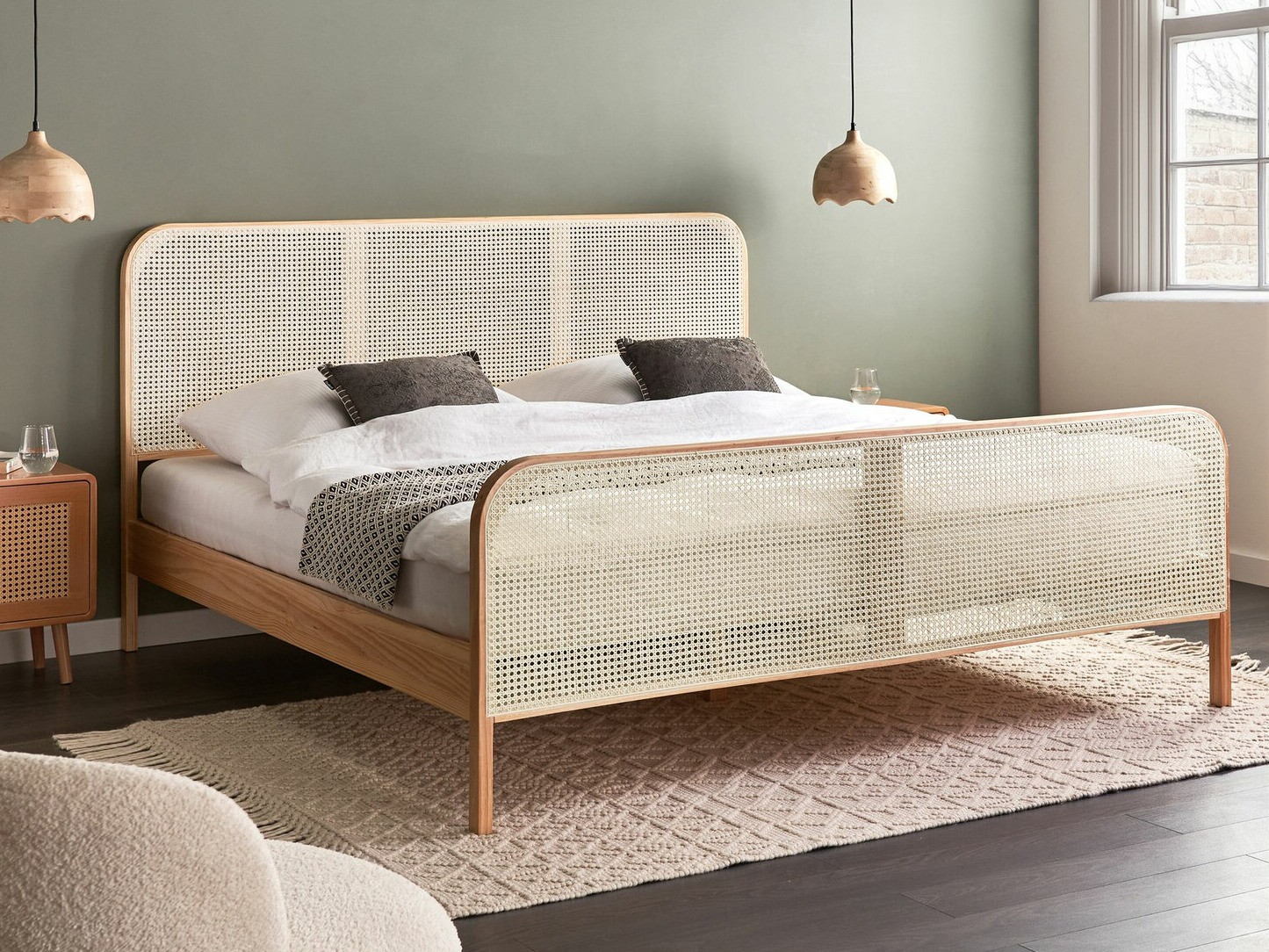 Lova Berwyn 2613 (Šviesi ruda)