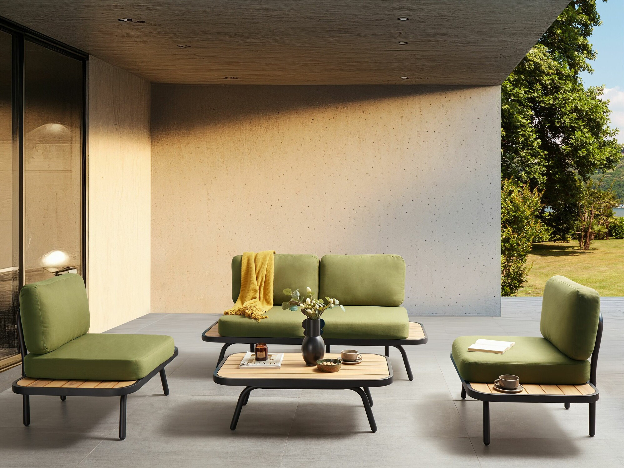 Lauko baldų komplektas Berwyn 2620