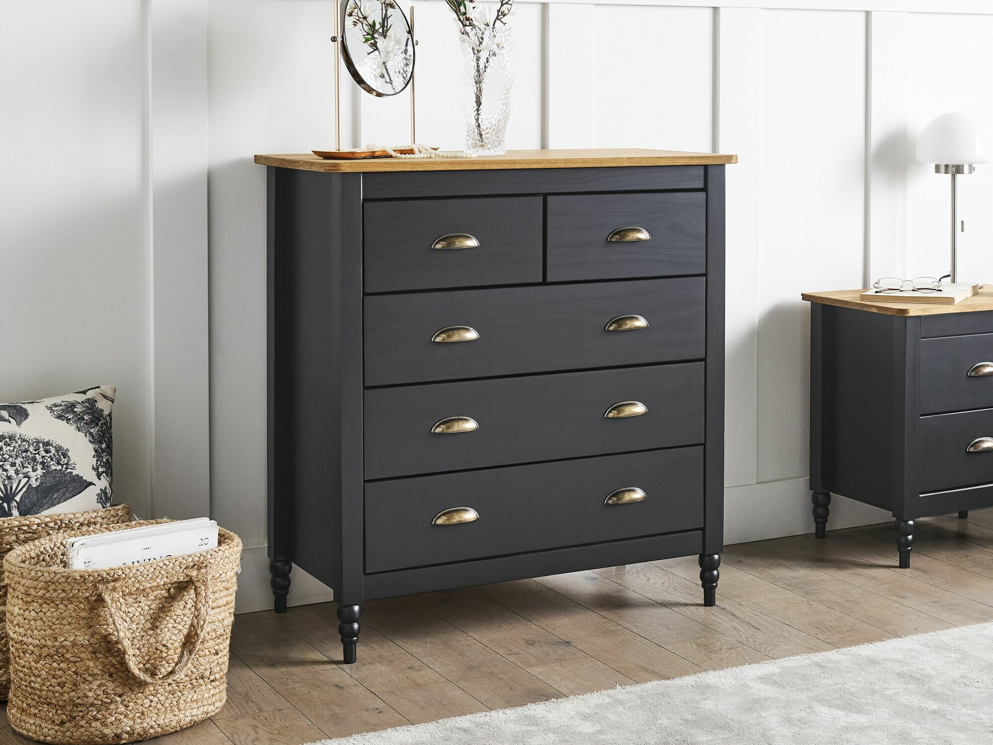 Komoda Berwyn 2641 (Juoda)