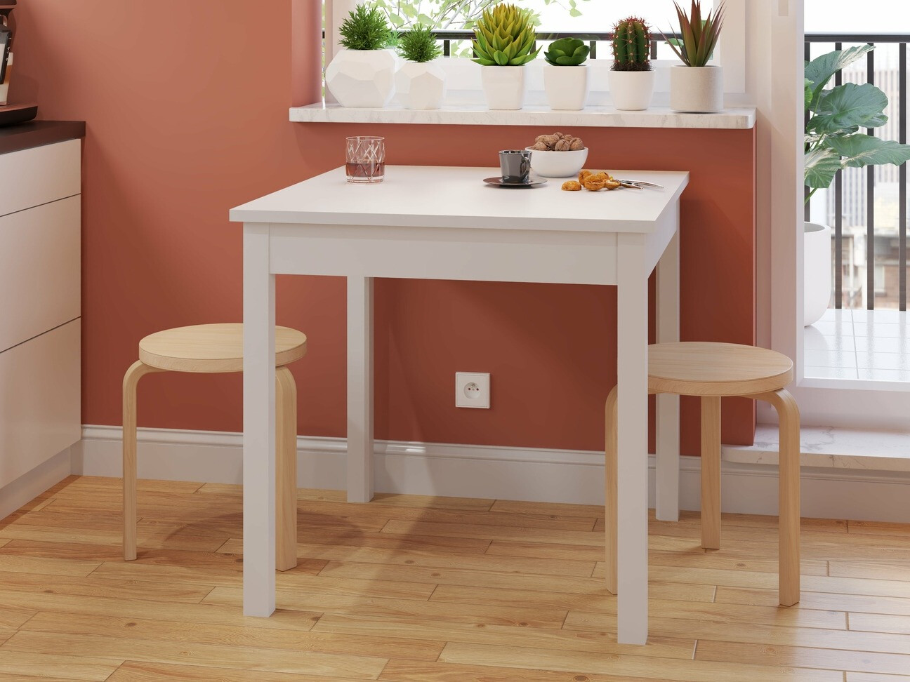 Stalas Bristol 219 (Balta)