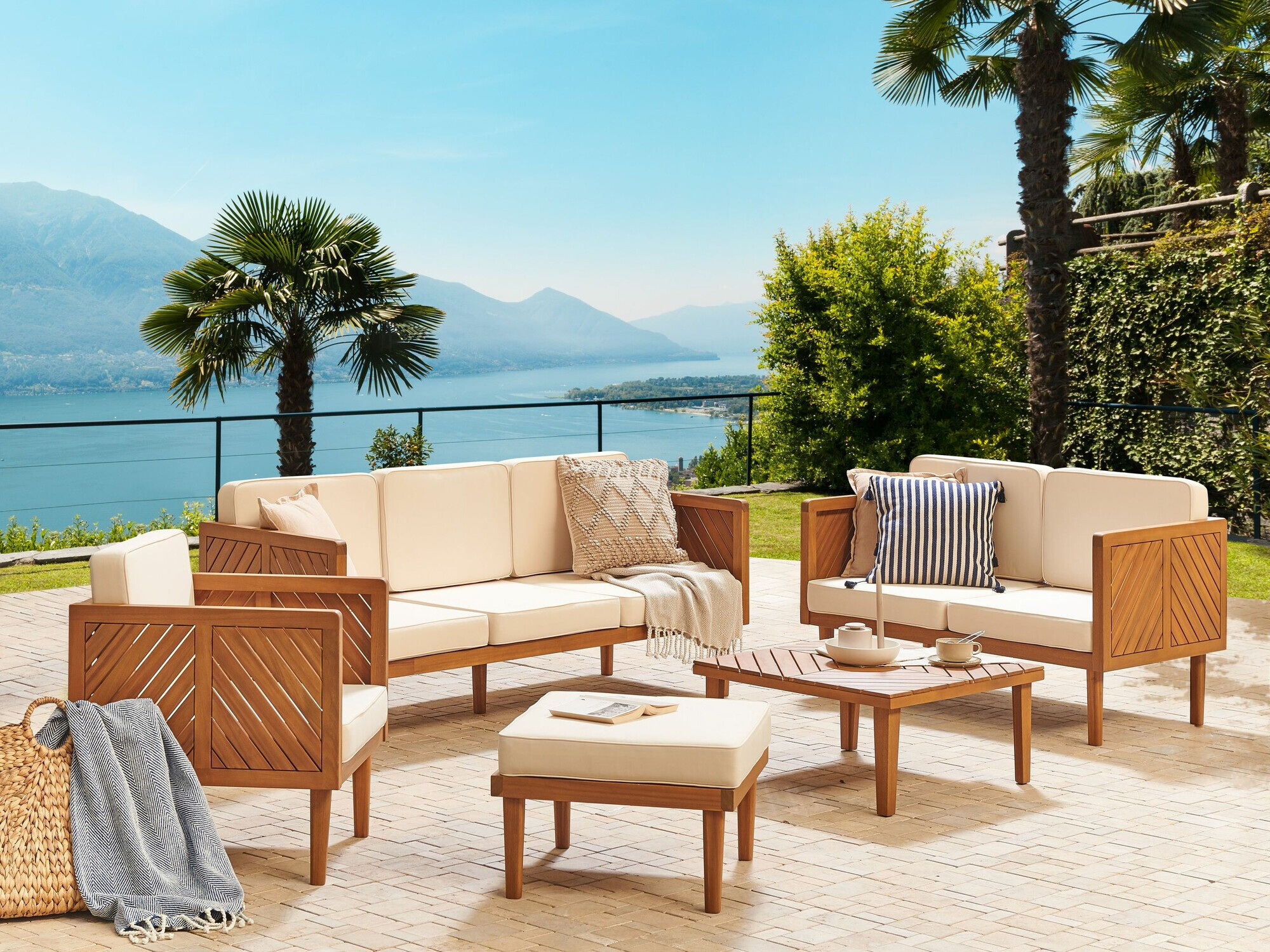 Lauko baldų komplektas Camenou 115