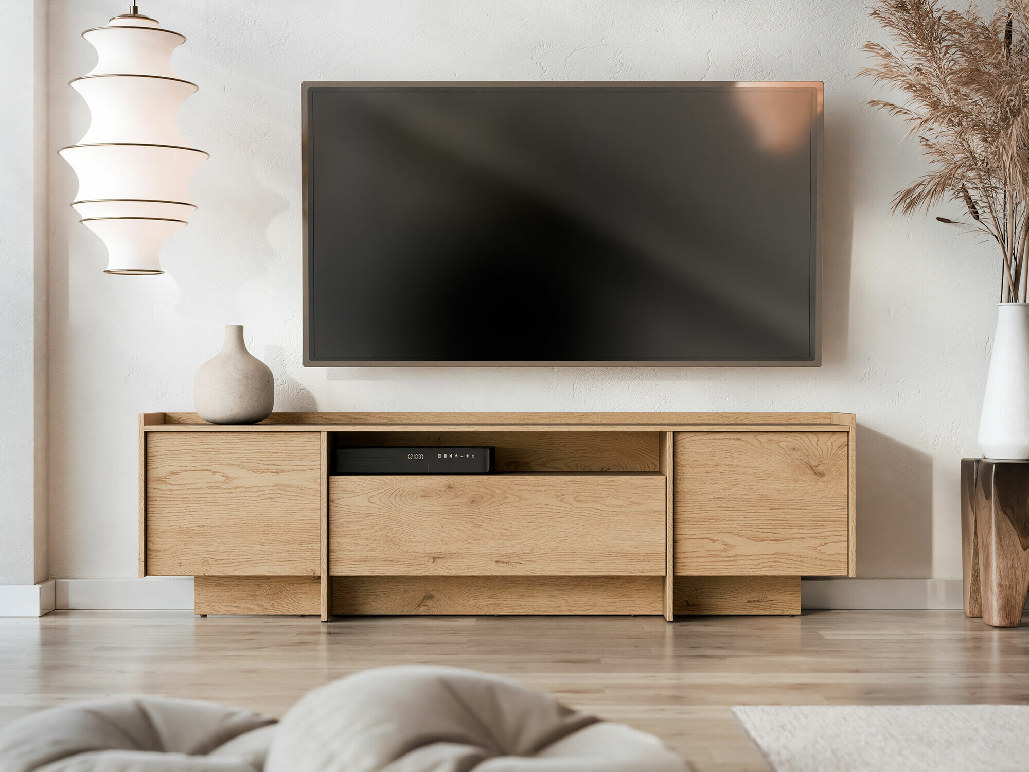 TV staliukas Filus (Cremona ąžuolas)