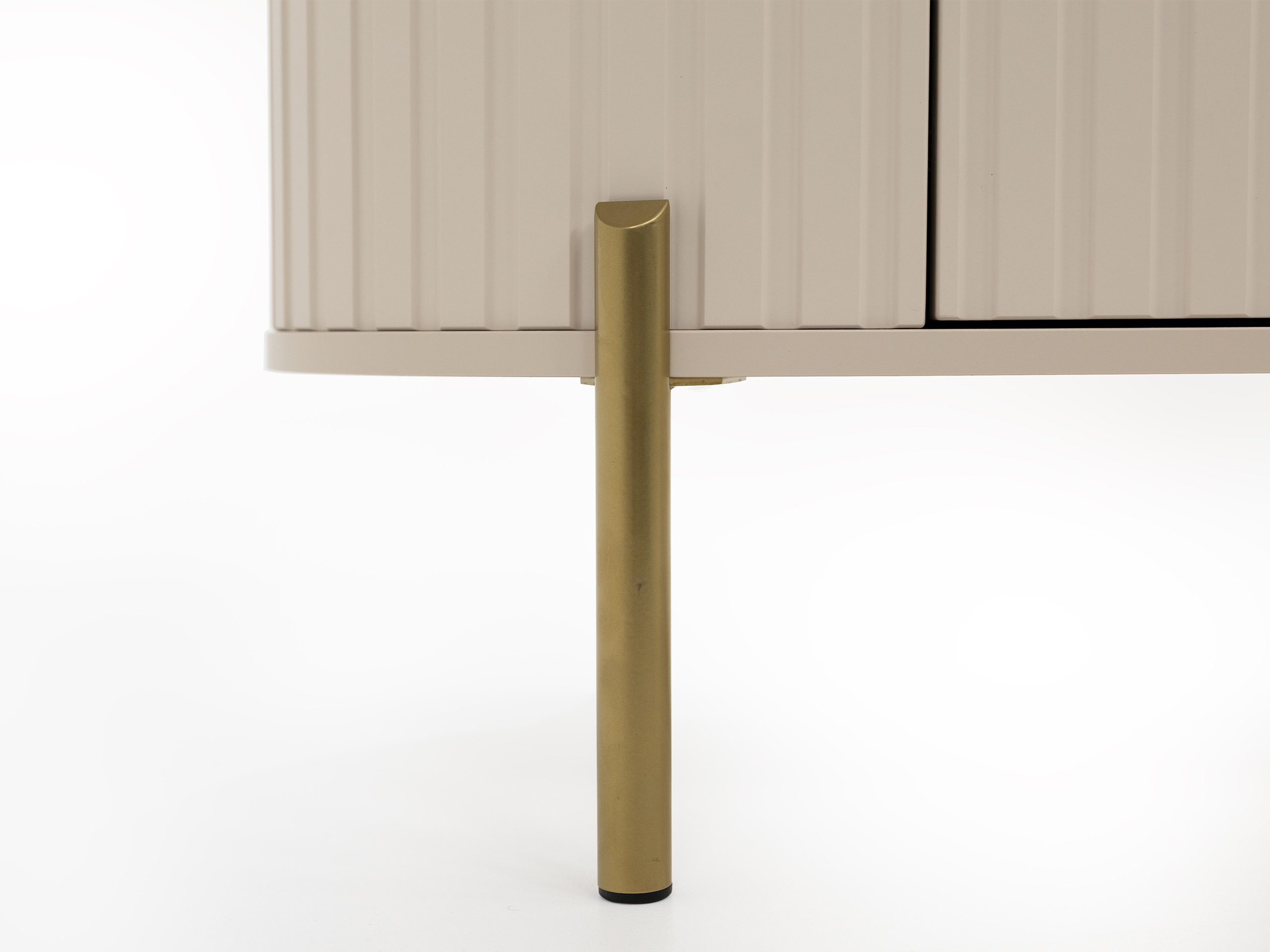 Komoda Comfivo Mirsoni