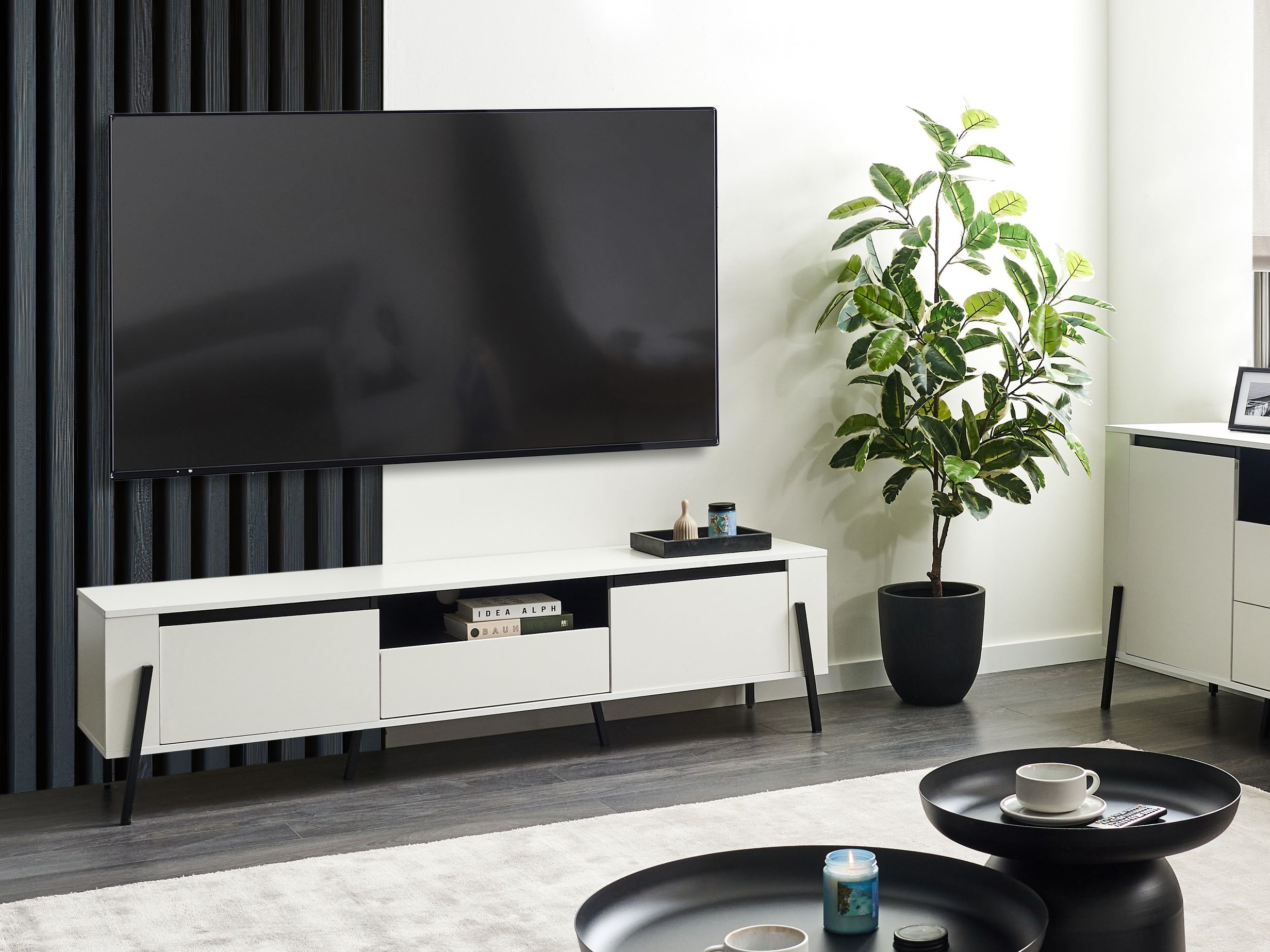 TV staliukas Berwyn 544 (Balta + Juoda)