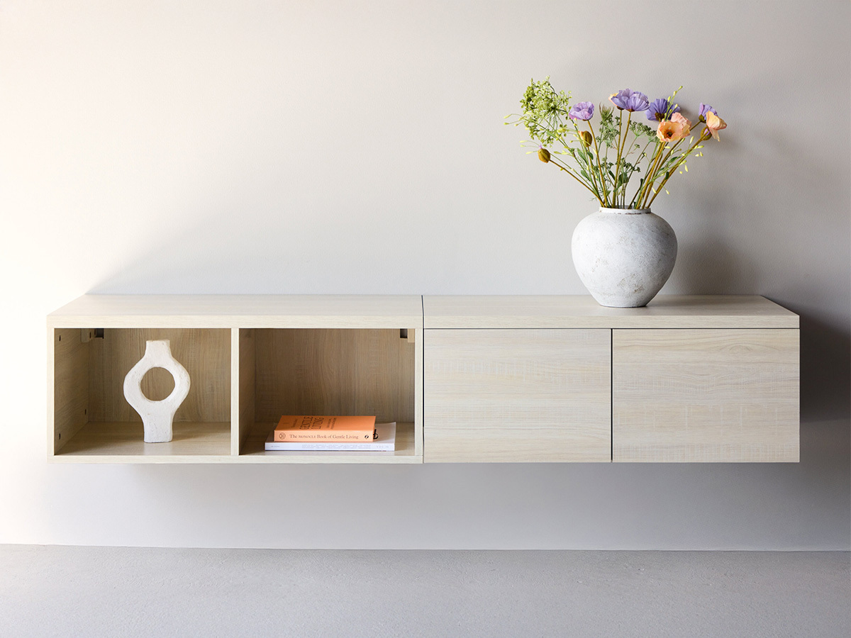 TV staliukas Dallas 4869