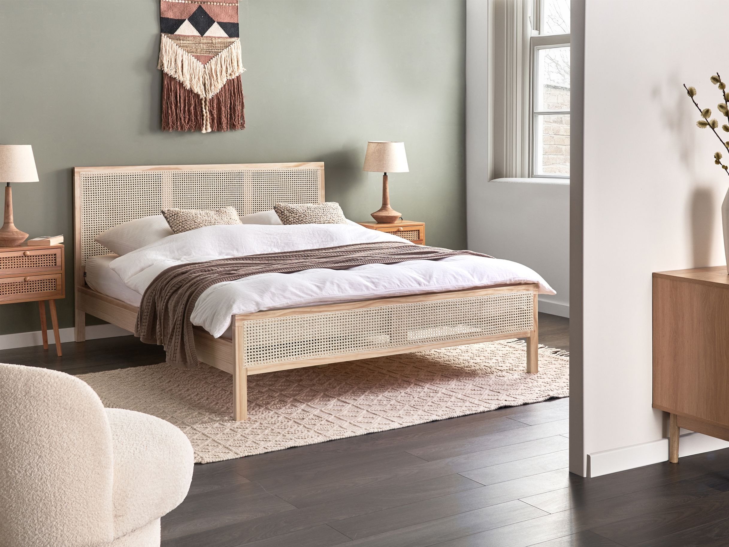 Lova Berwyn 2751 (Šviesi ruda)