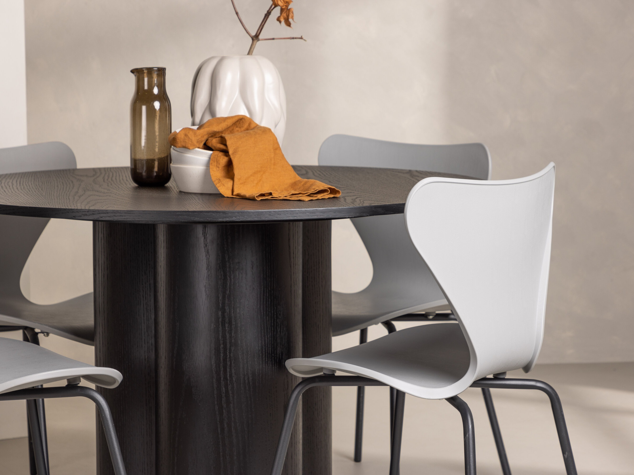 Valgomojo komplektas Dallas 4912 (Juoda)