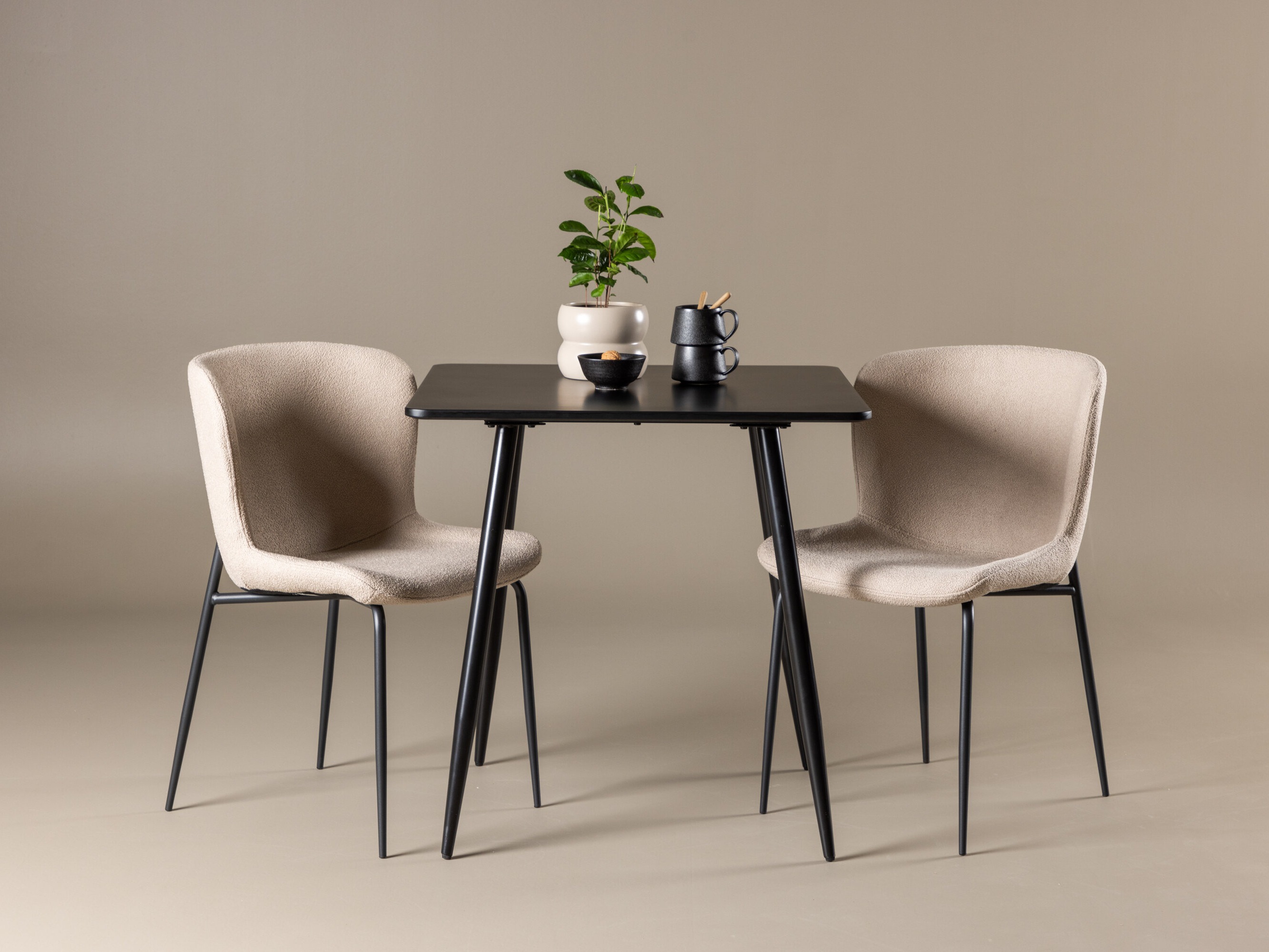 Valgomojo komplektas Dallas 4910 (Juoda + Smėlinė)