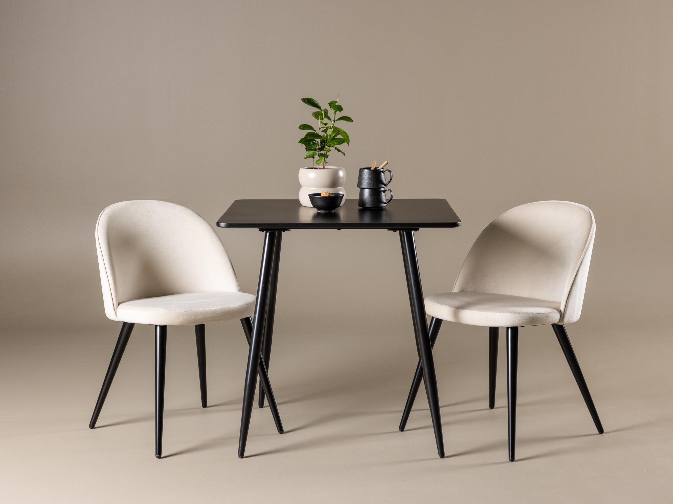 Valgomojo komplektas Dallas 4911