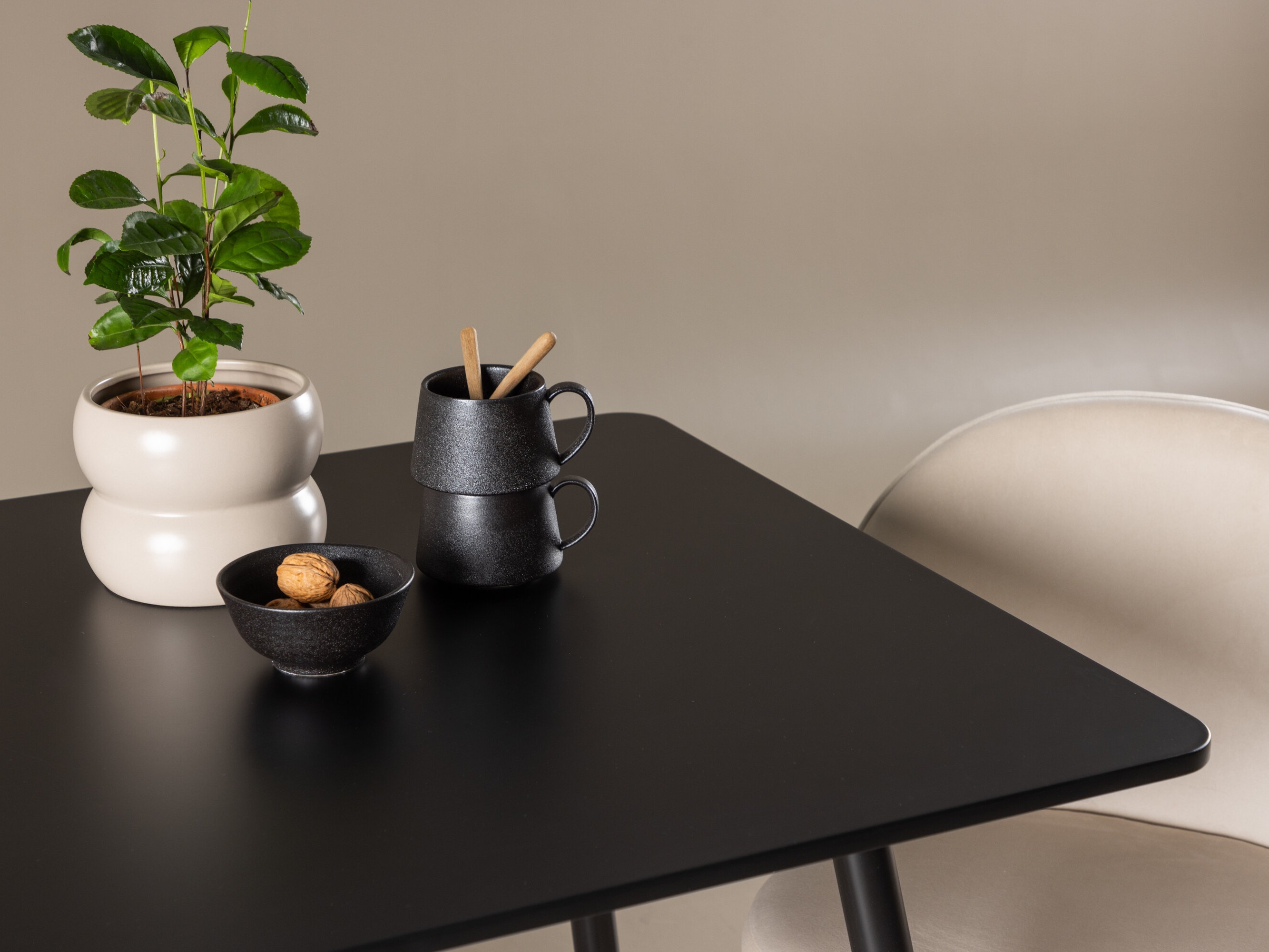 Valgomojo komplektas Dallas 4911