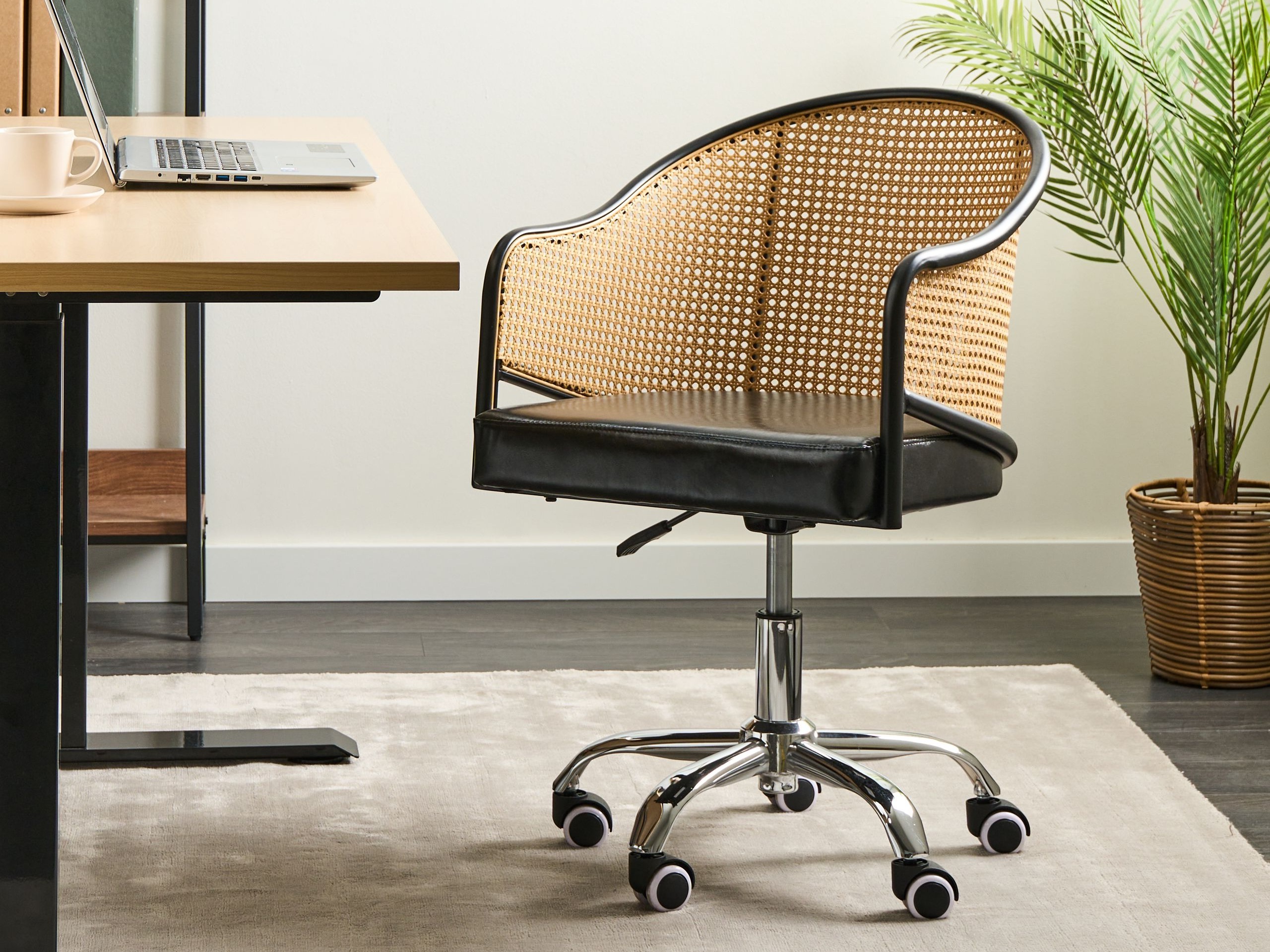 Biuro kėdė Berwyn 2771 (Juoda)