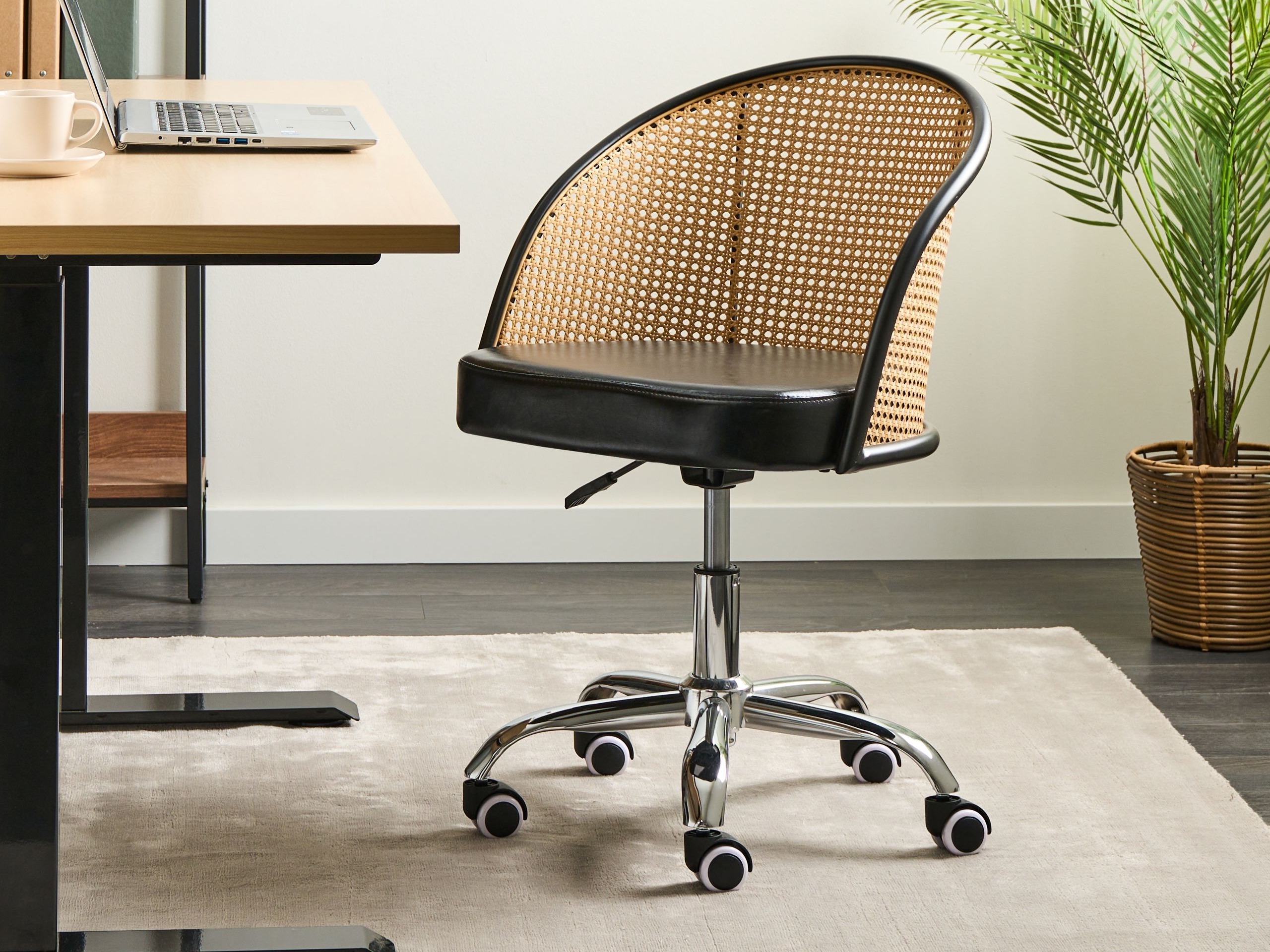 Biuro kėdė Berwyn 2772 (Juoda)