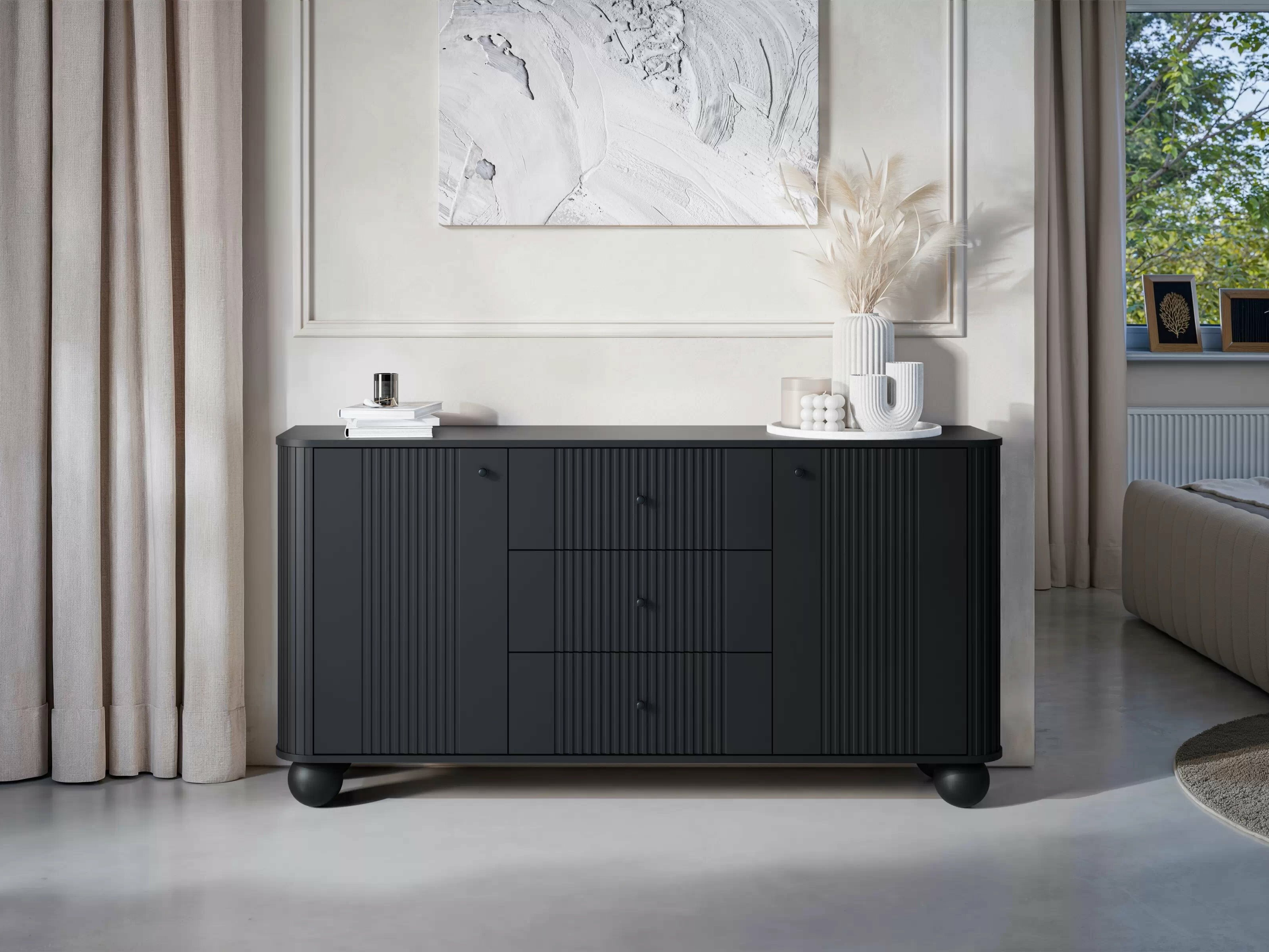 Komoda Fioveso 103 (Juoda)