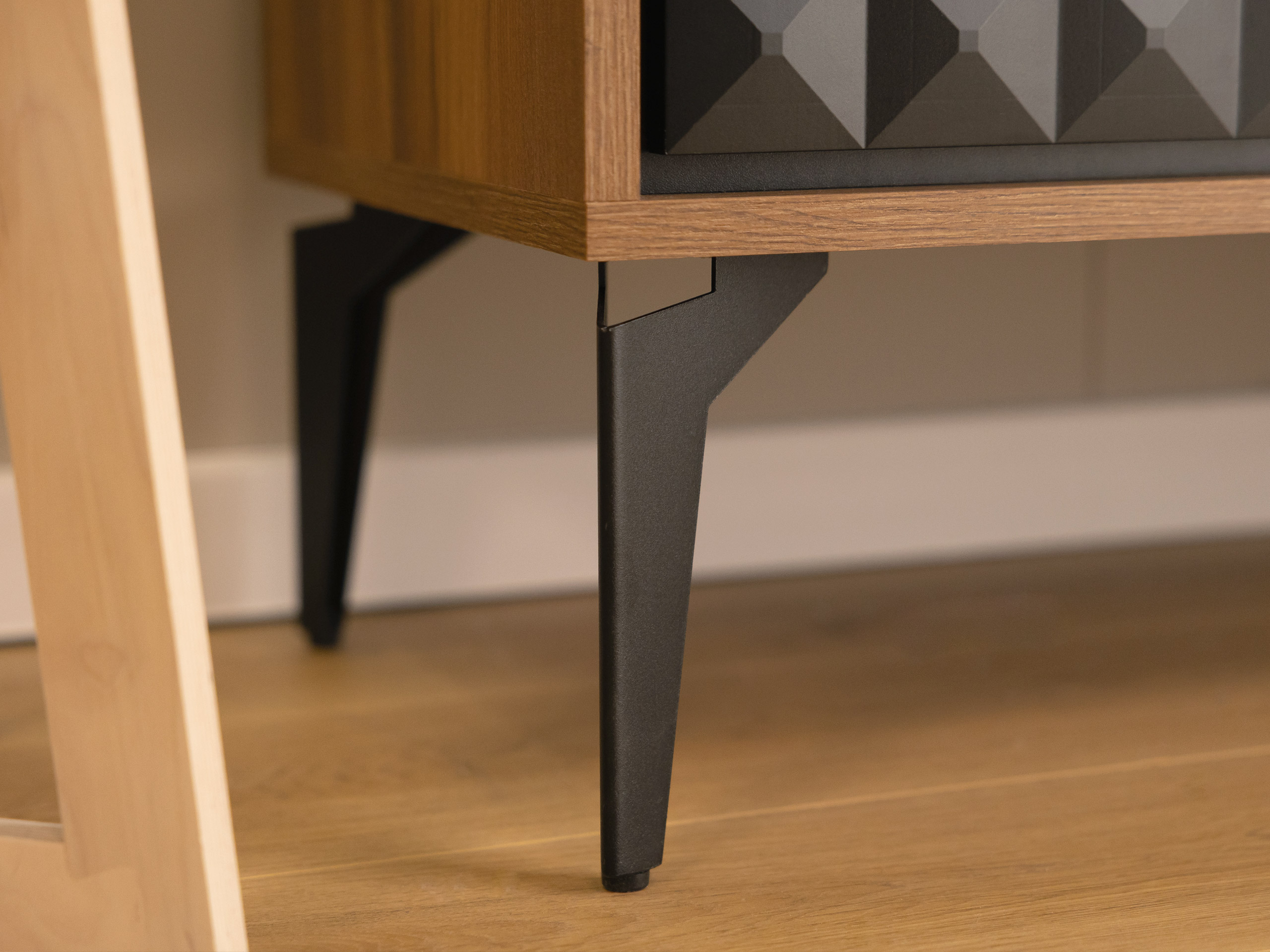 Spintelė Cornovu 102